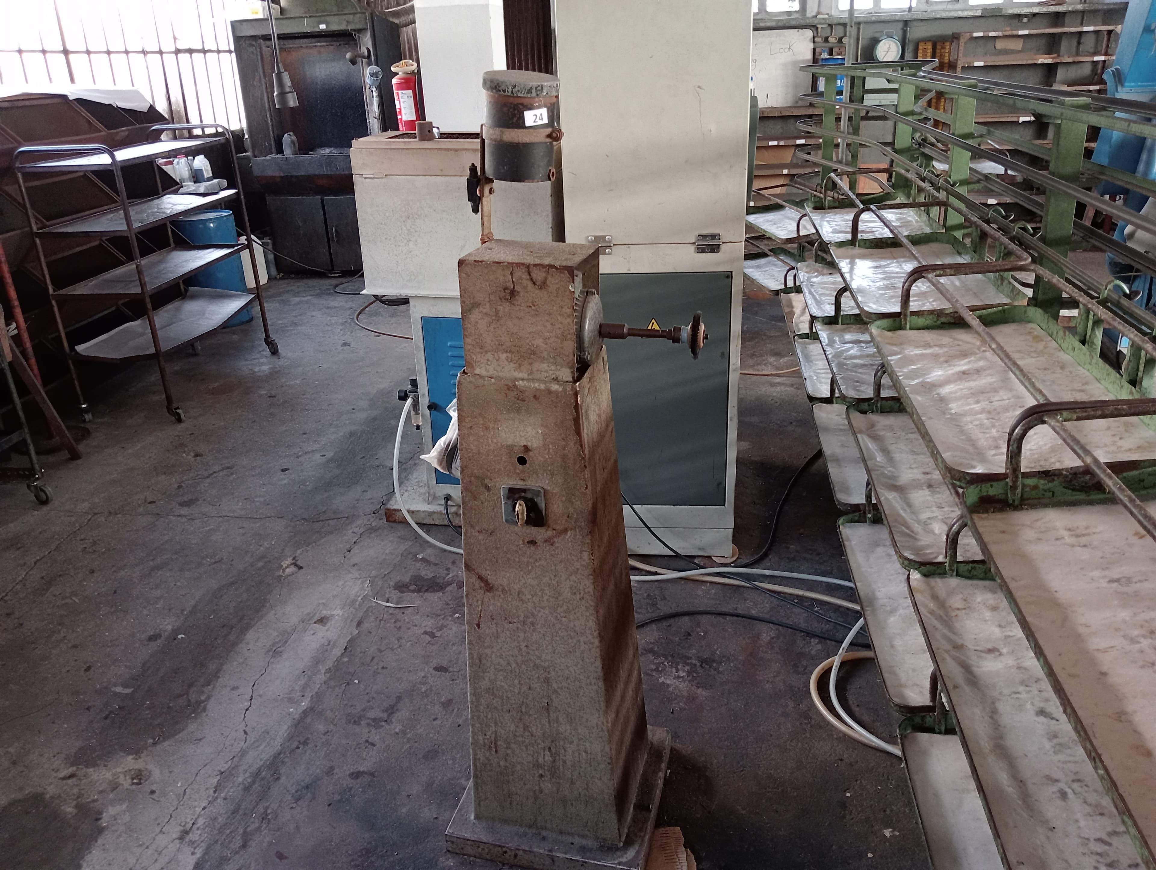 Máquinas e Equipamentos para a Indústria do Calçado — image 17