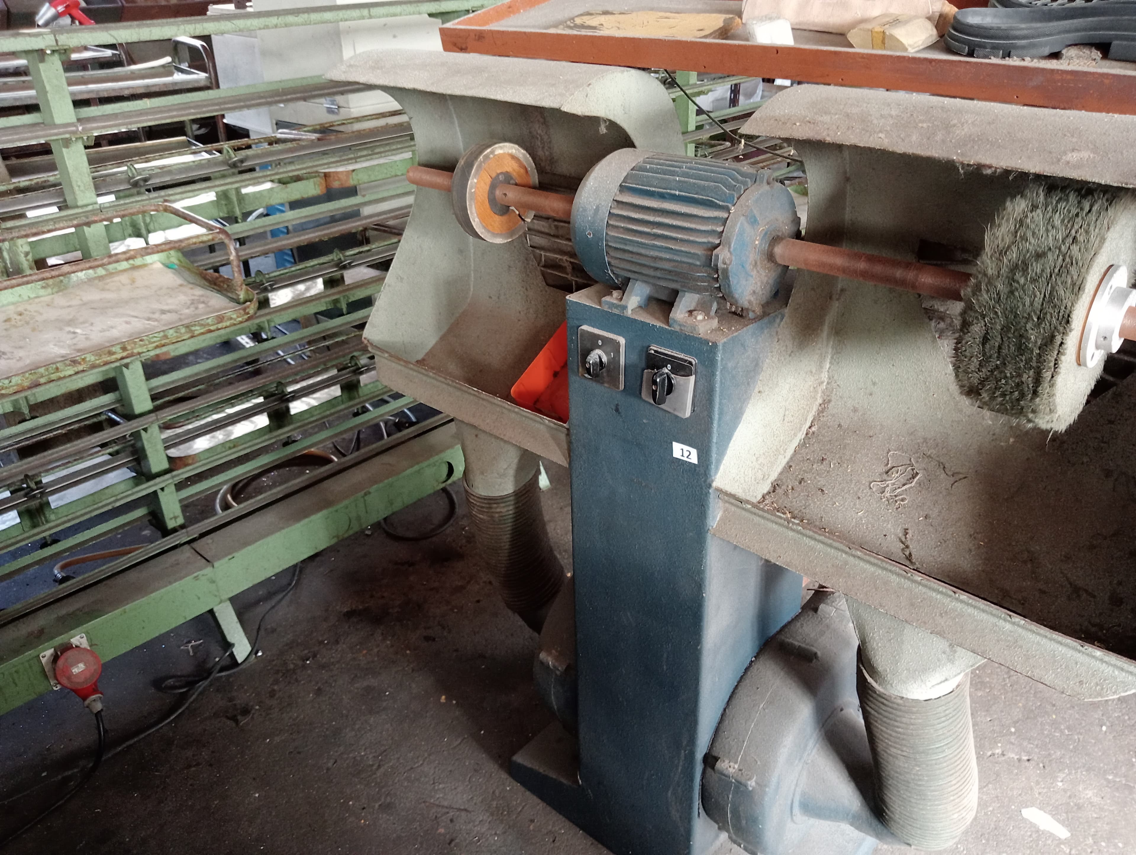 Máquinas e Equipamentos para a Indústria do Calçado — image 64