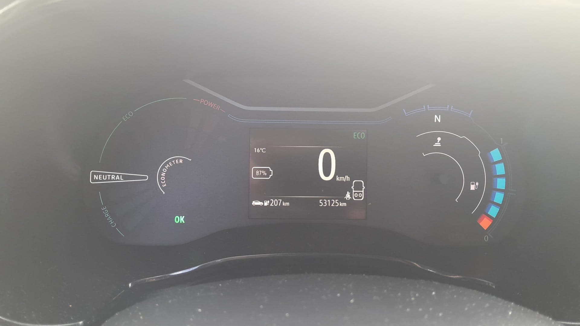Dacia Spring · Ano 2021 — image 10