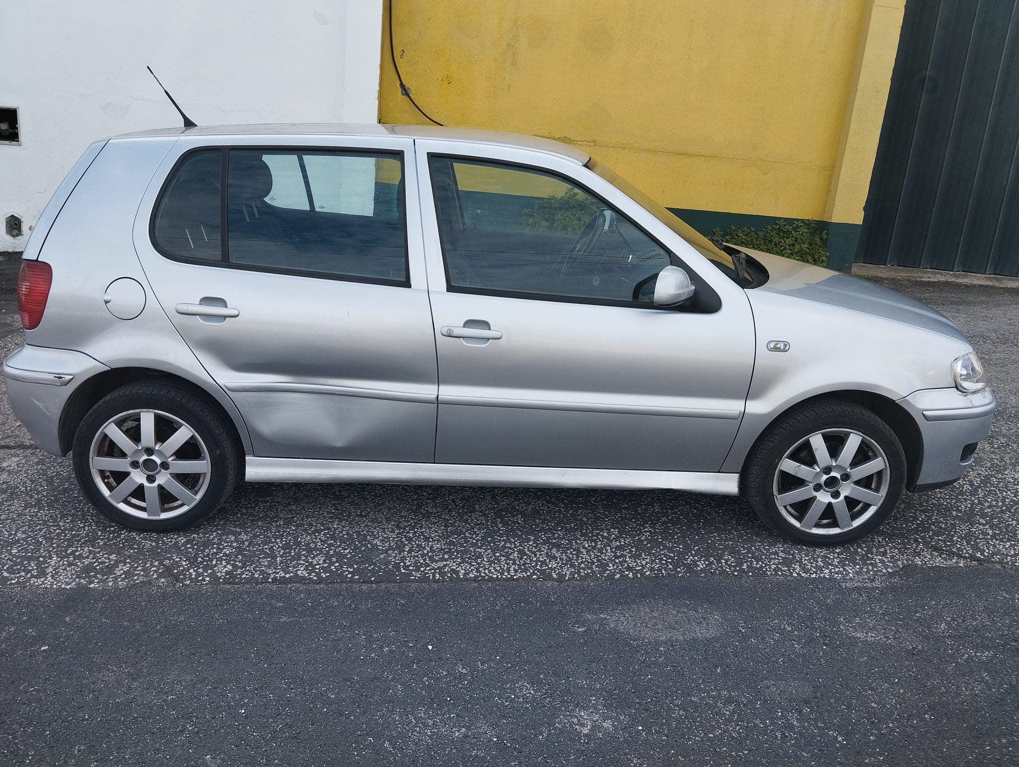 Volkswagen Polo · Ano 2000 — image 4