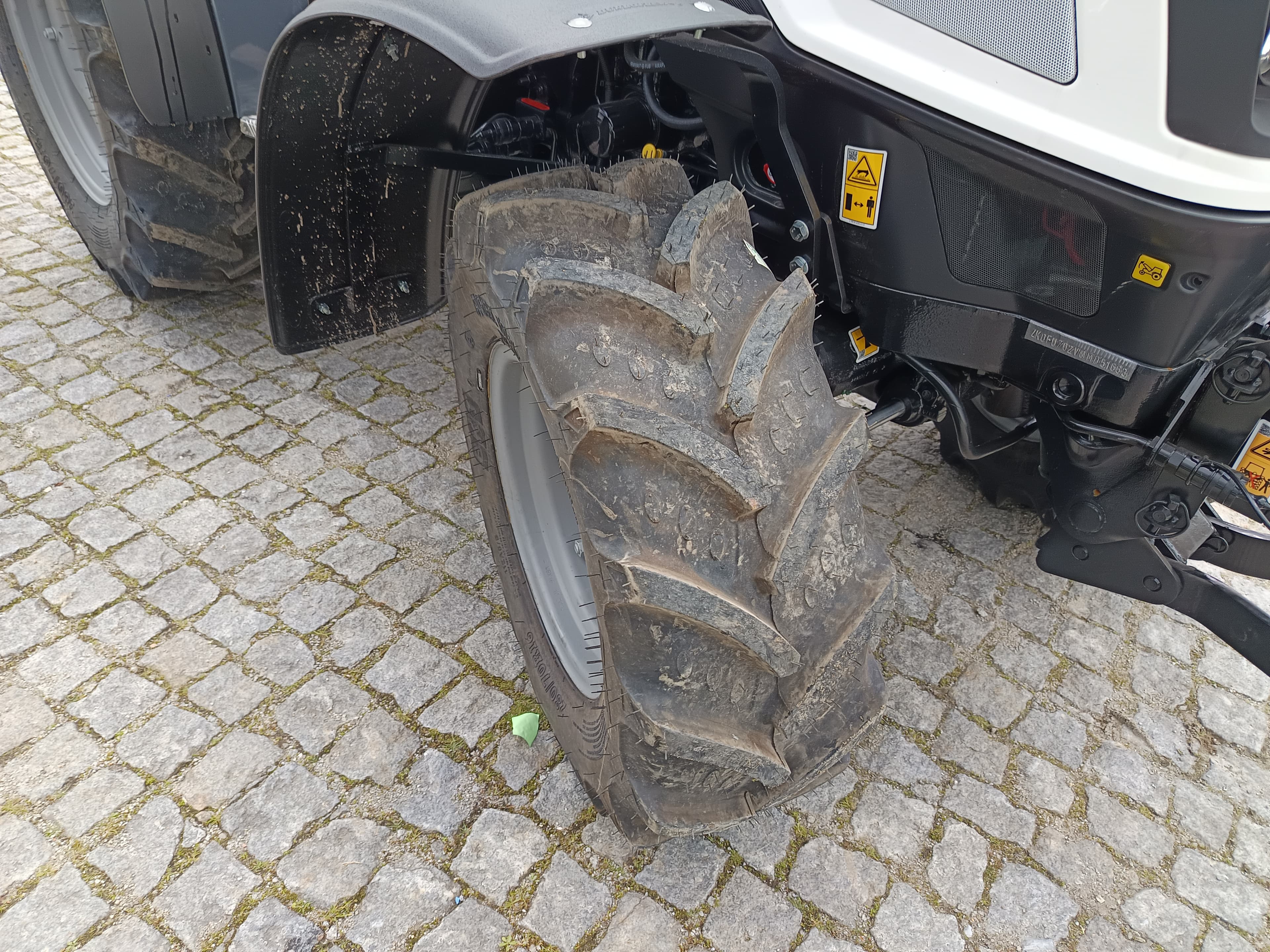 Trator Agrícola Lamborghini — imagem 7