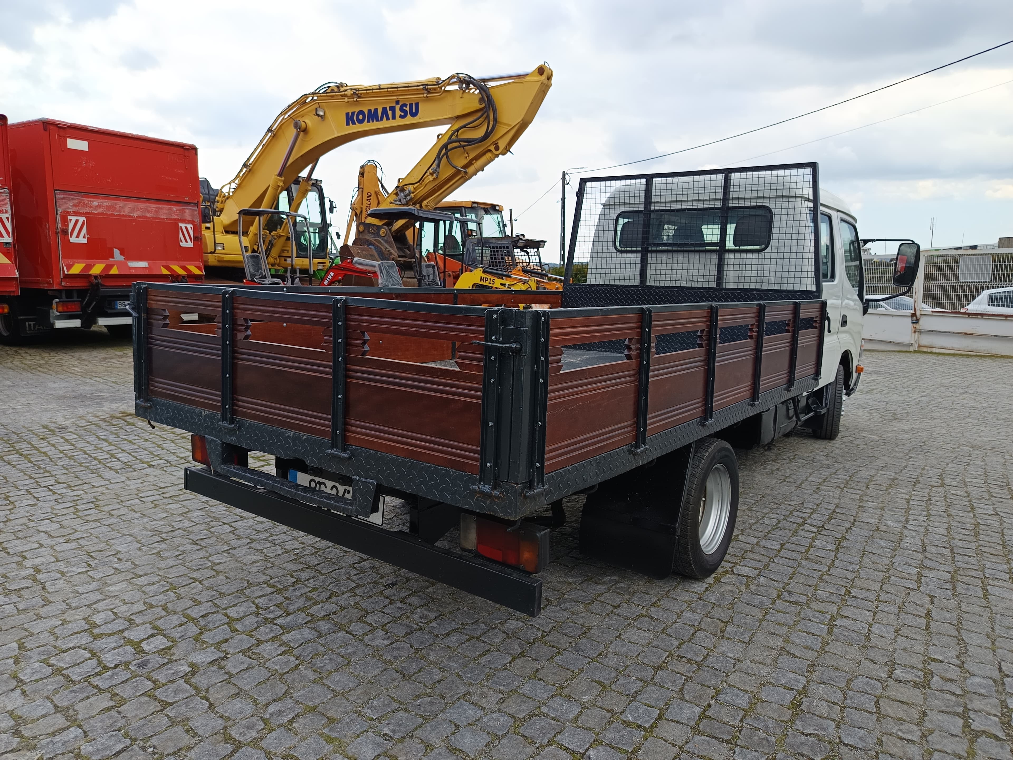 Toyota Dyna · Ano 2002 — imagen 4