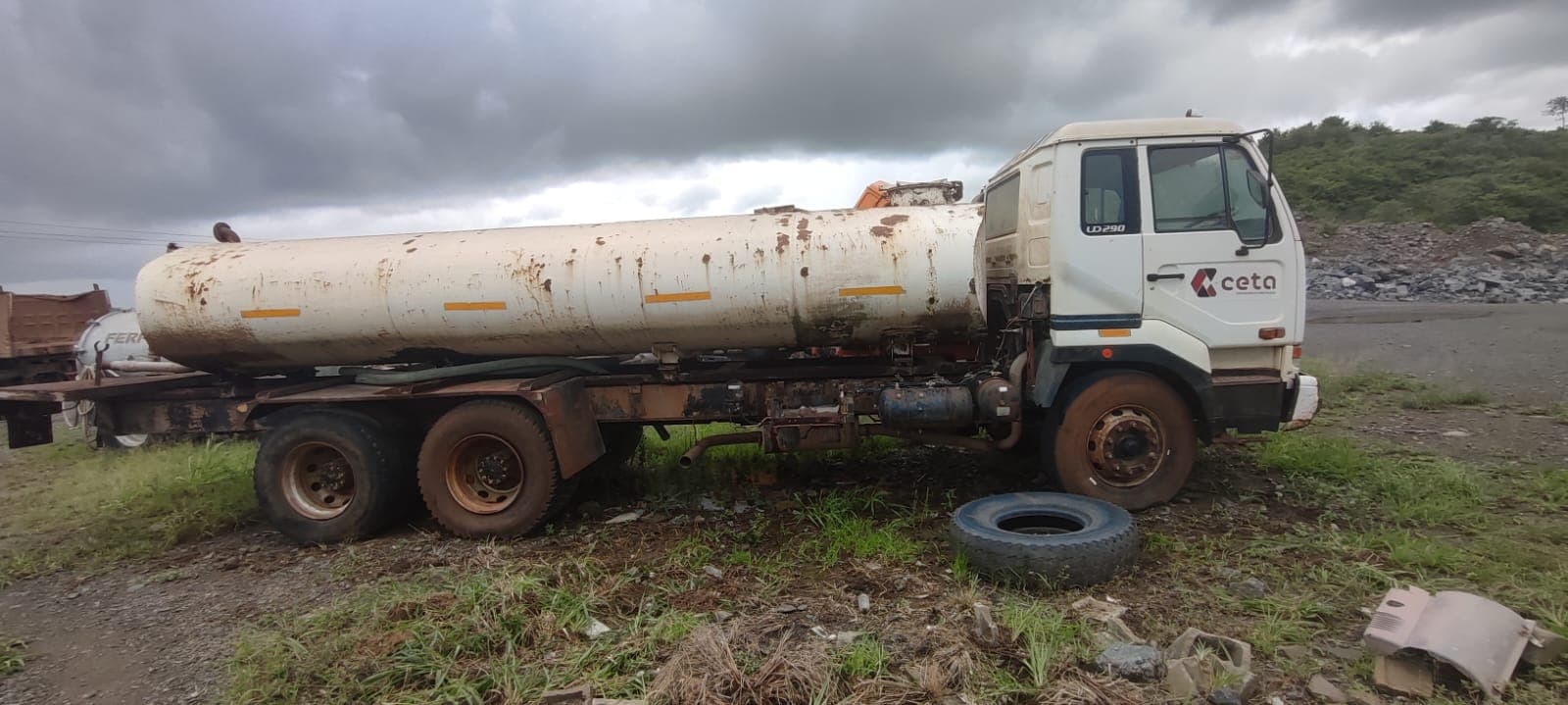 Nissan Diesel UD290 — image 5