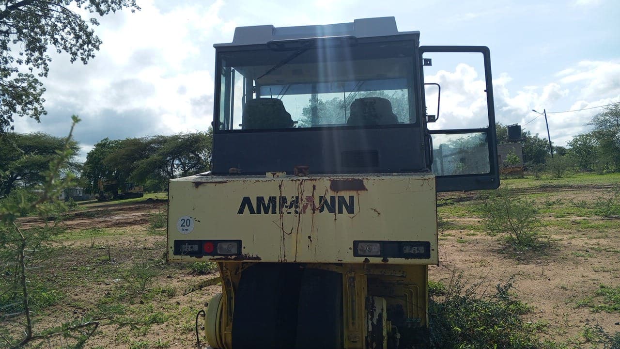 Compactador pneumático AMMANN — image 7