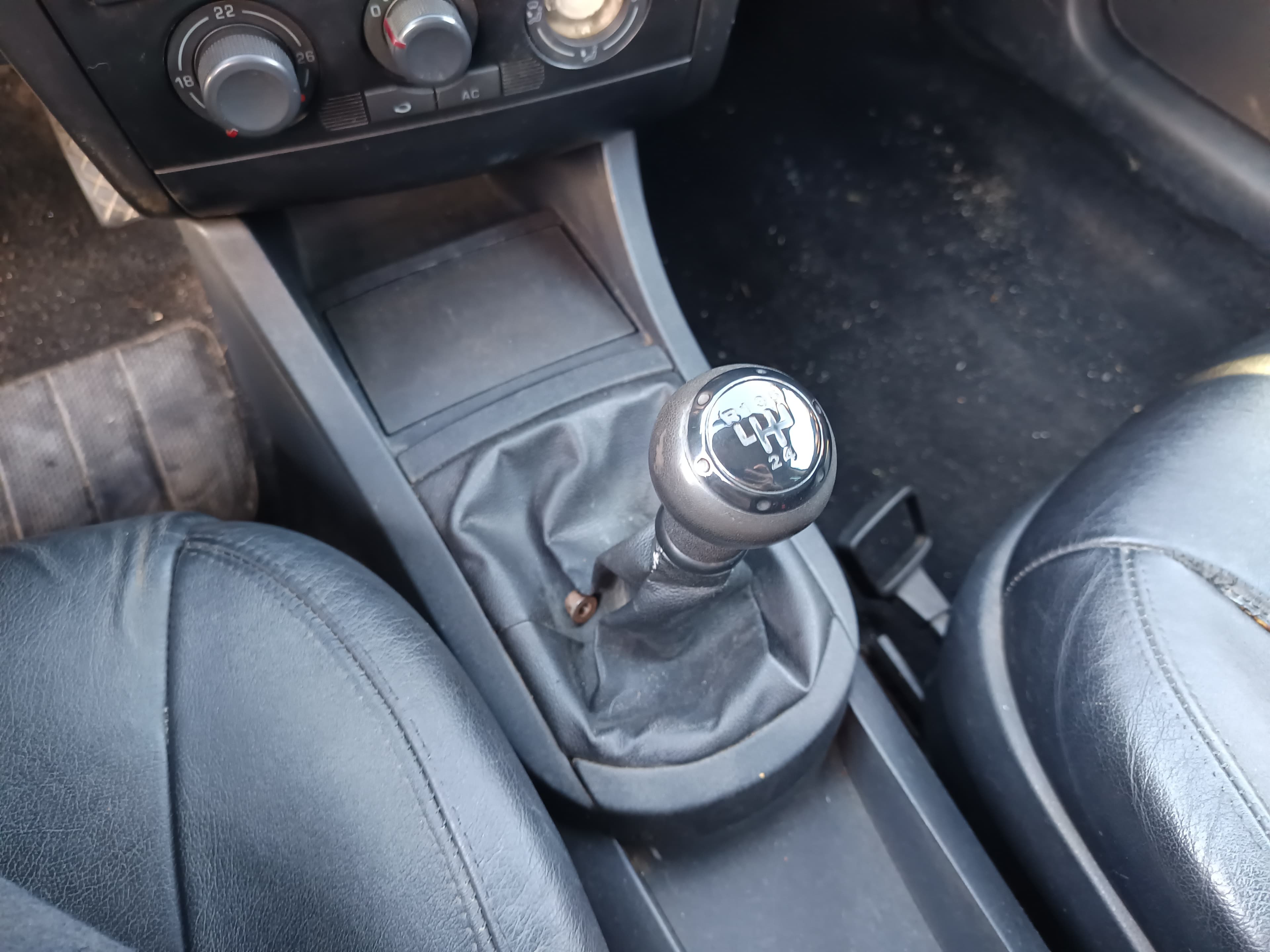Seat Ibiza · Ano 2004 — imagem 34