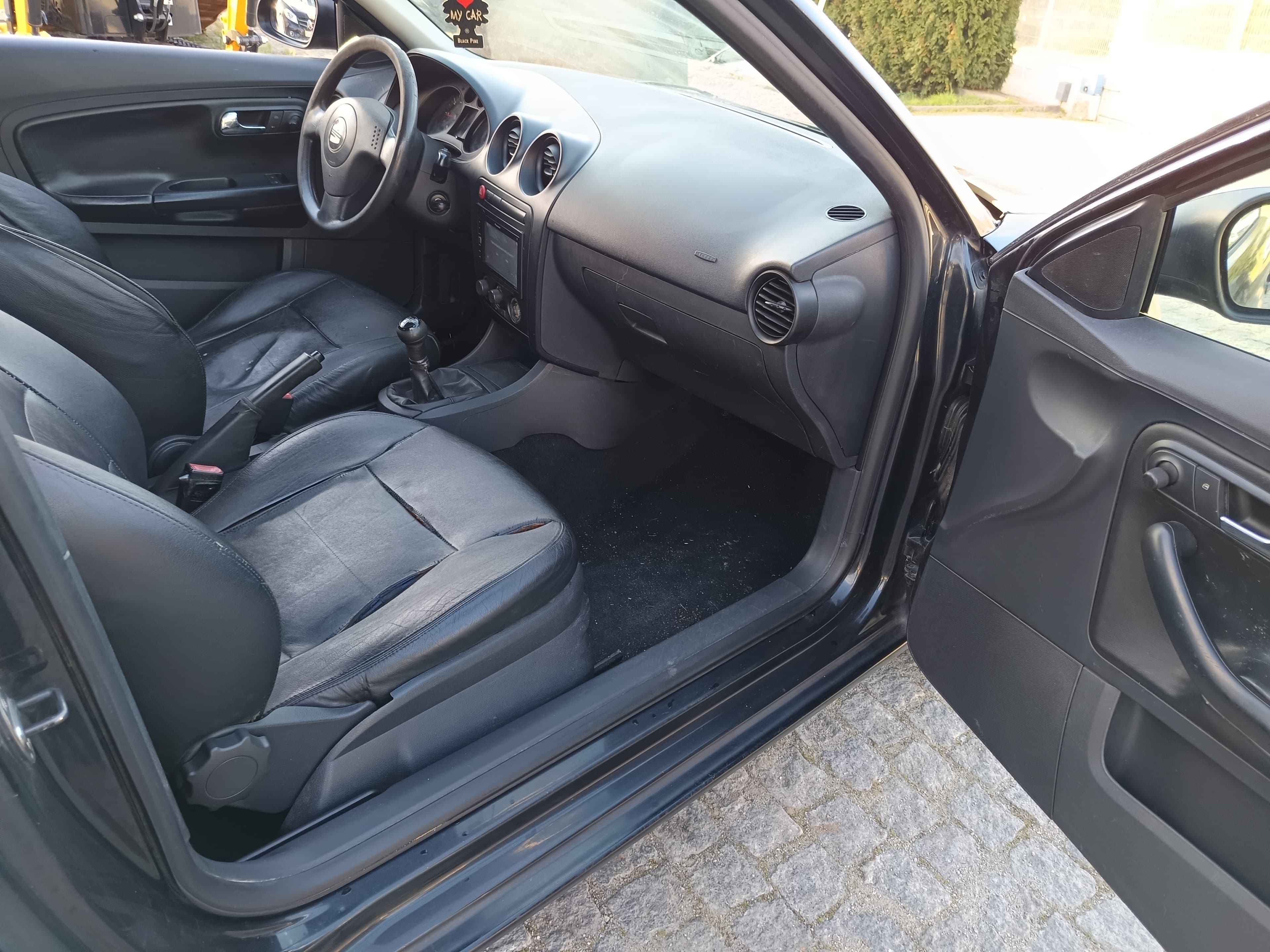 Seat Ibiza · Ano 2004 — imagem 27