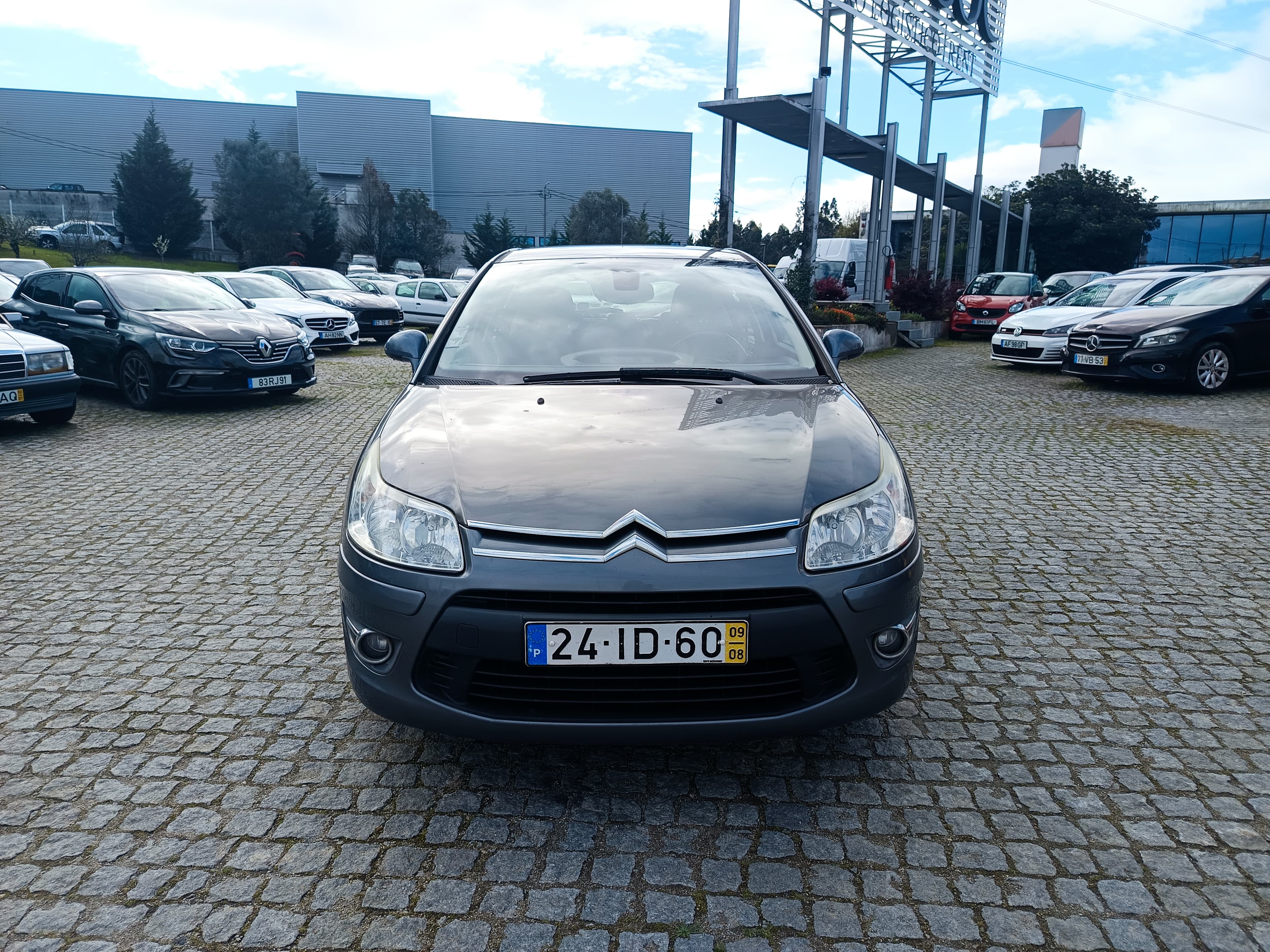 Citroën C4 · Ano 2009 — image 2
