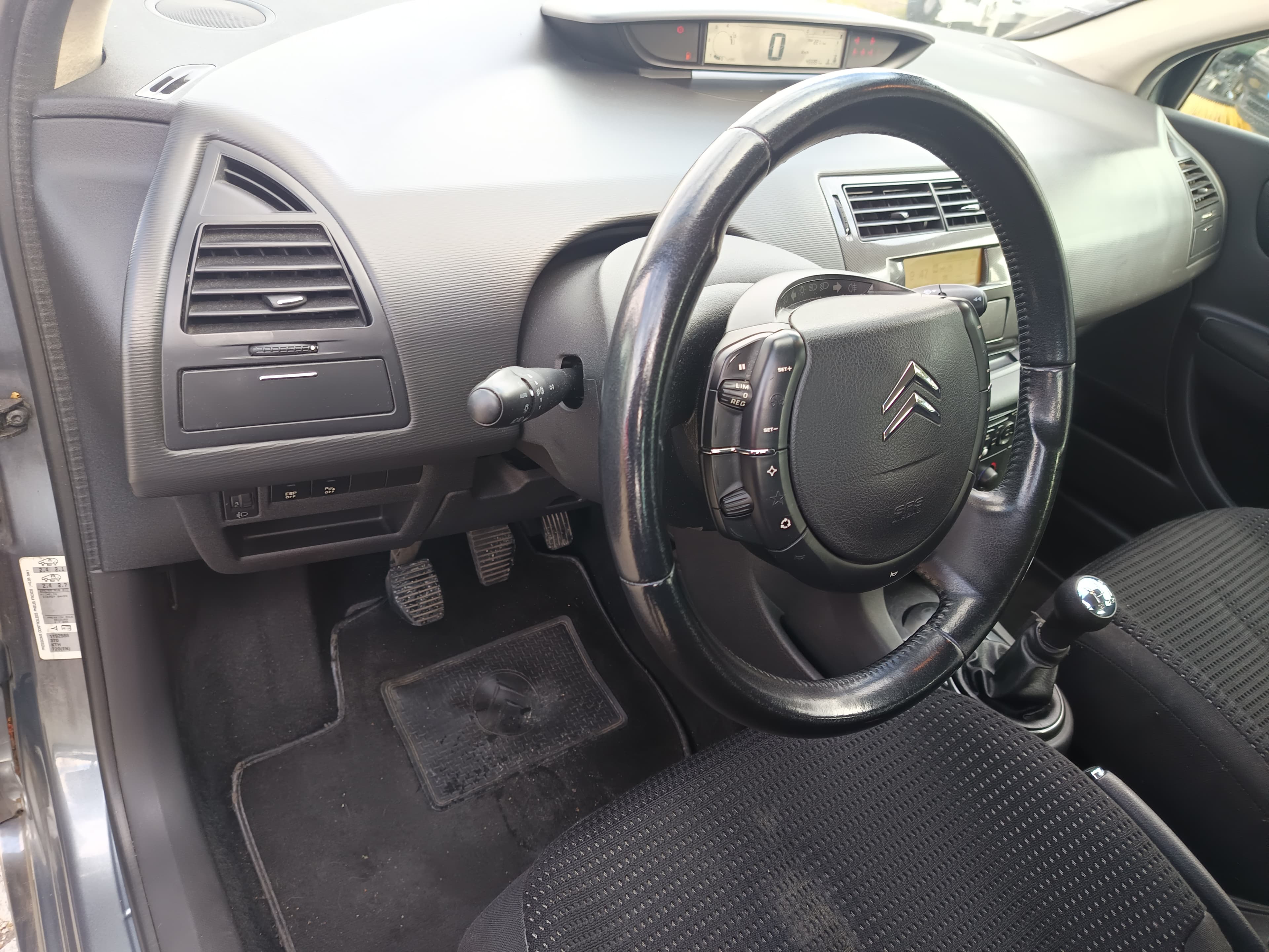 Citroën C4 · Ano 2009 — image 42