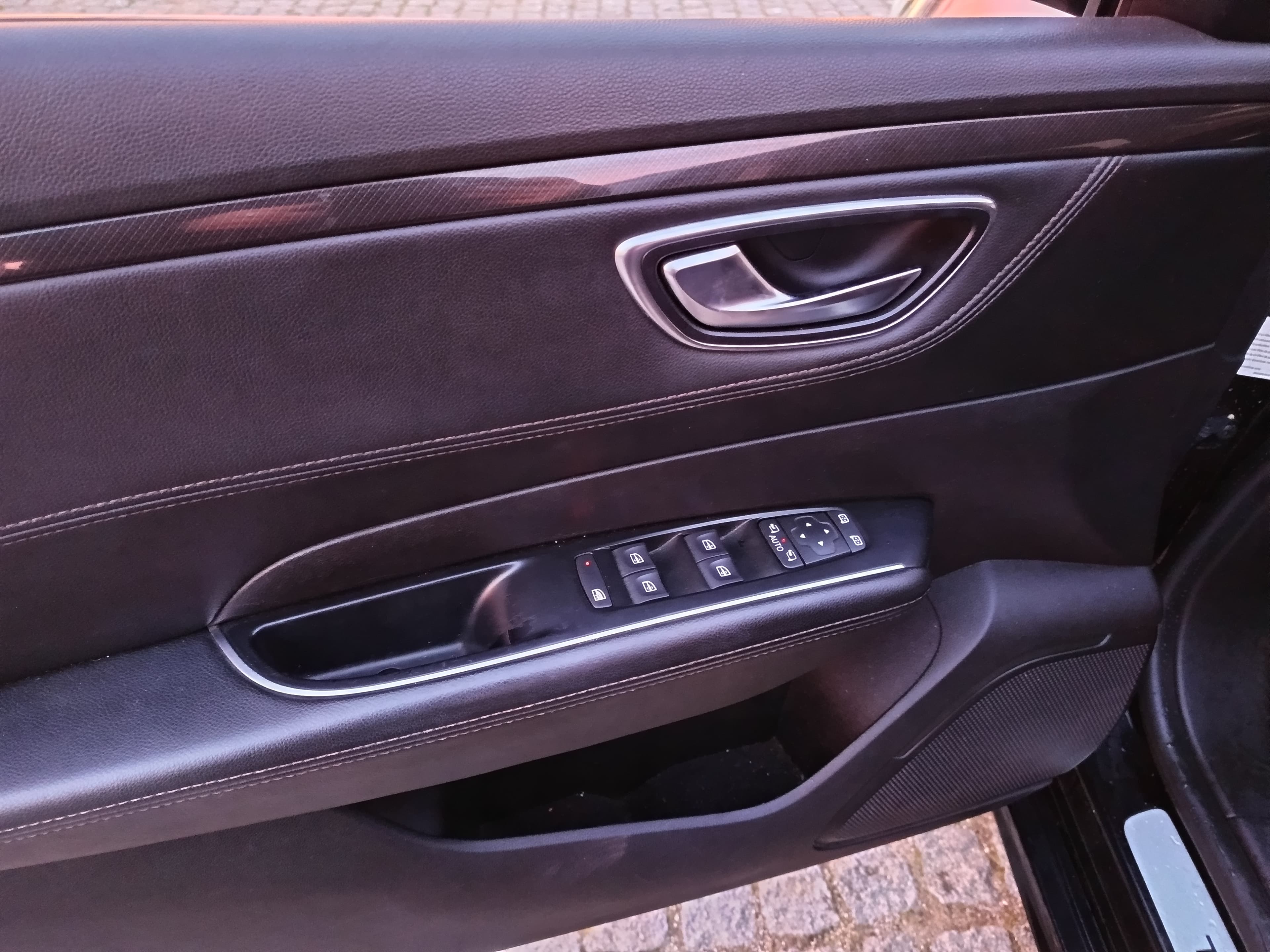 Renault Talisman · Ano 2016 — image 38