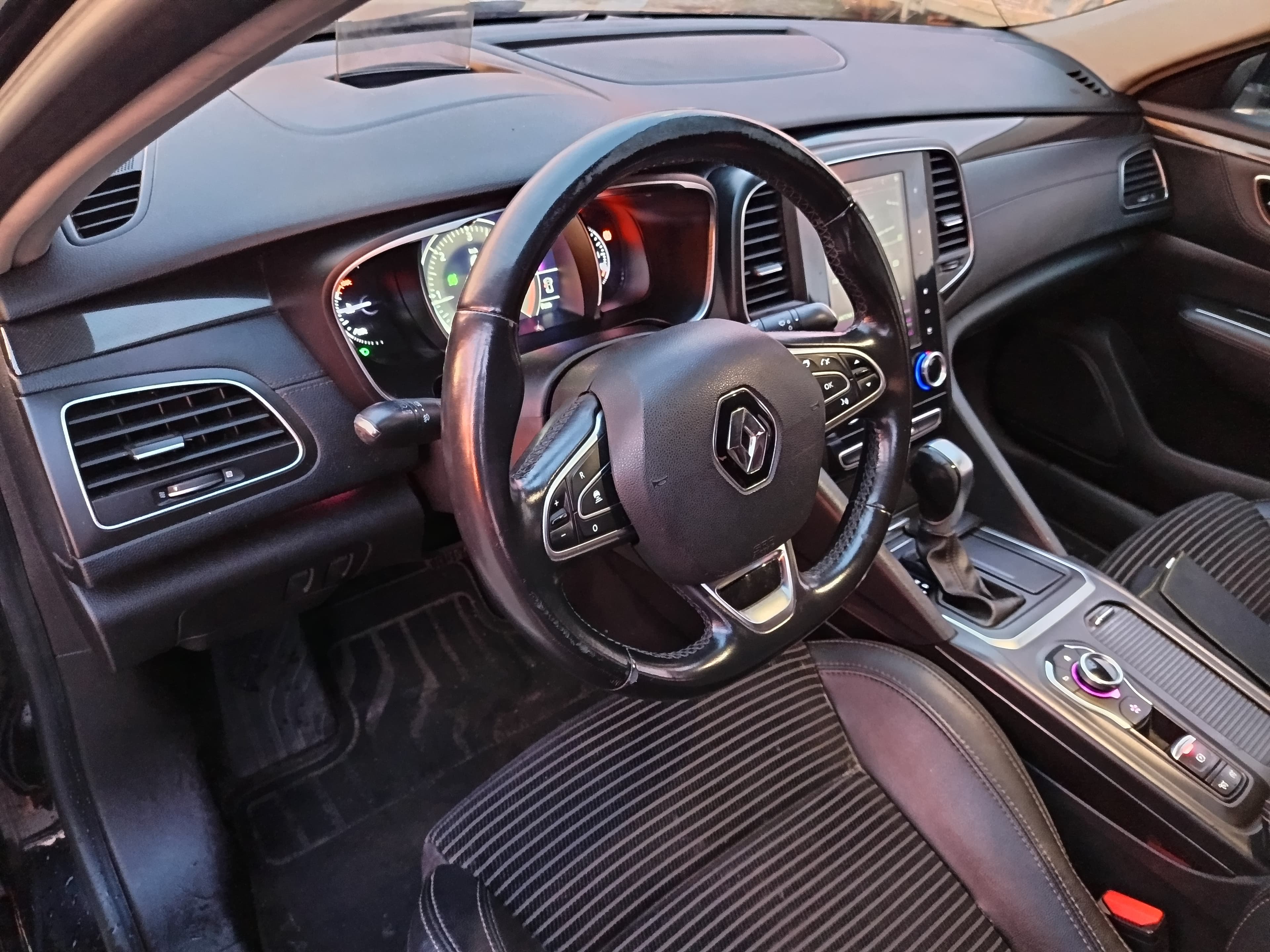 Renault Talisman · Ano 2016 — image 41