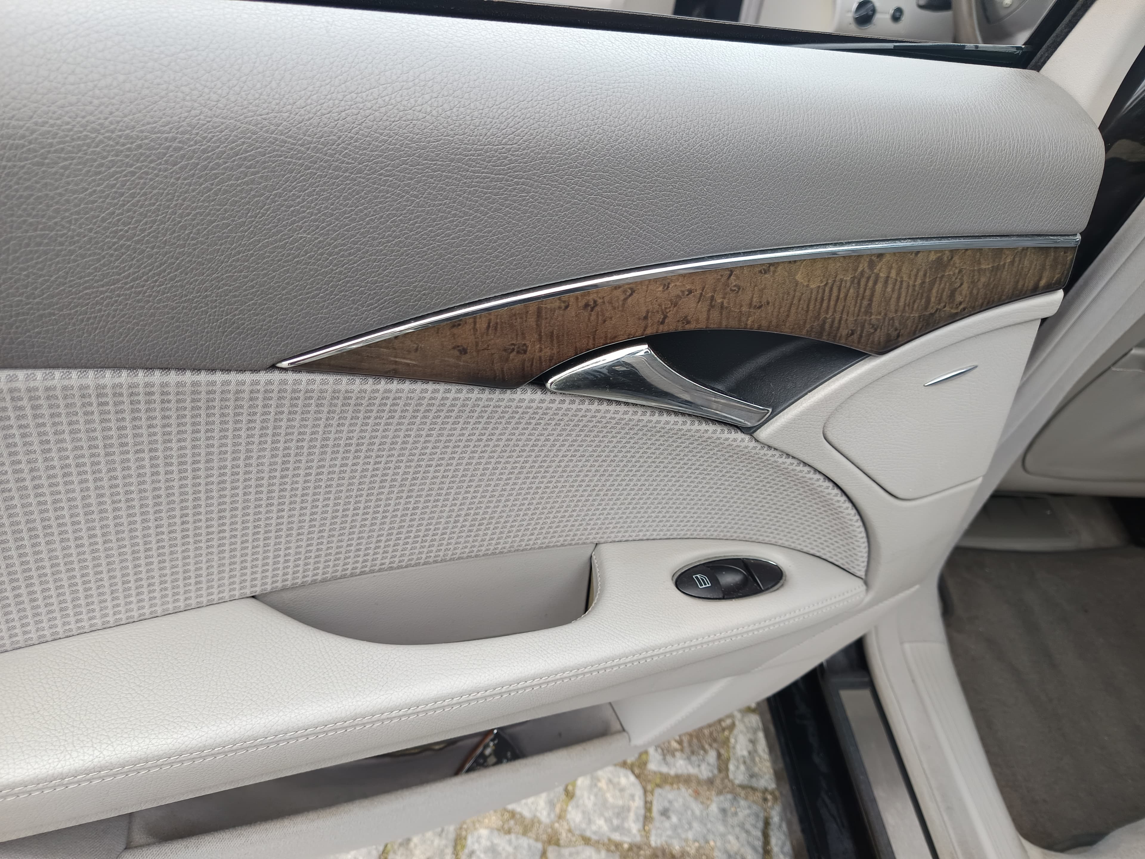 Mercedes-Benz E 220 · Ano 2004 — imagen 28