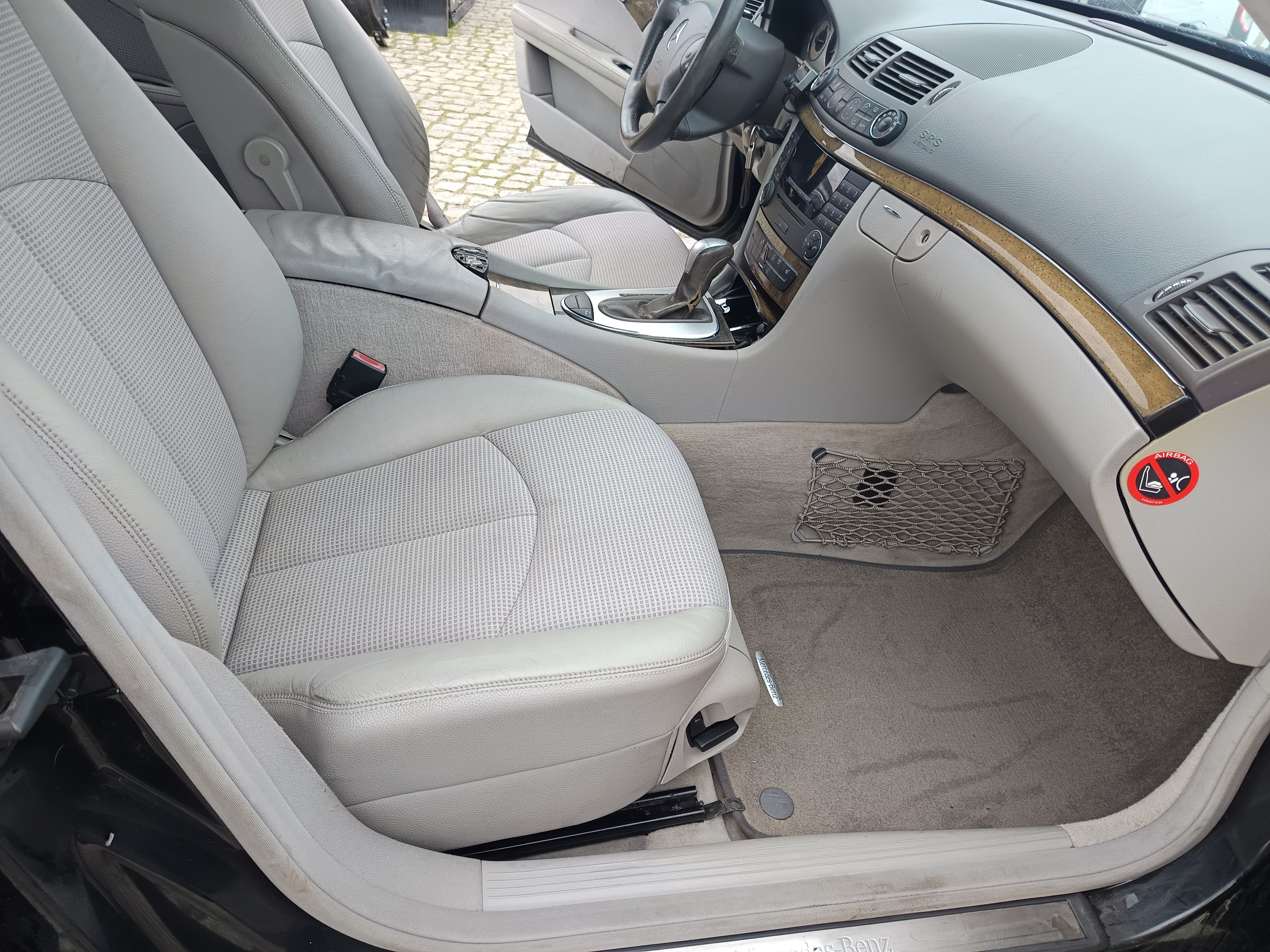 Mercedes-Benz E 220 · Ano 2004 — imagen 24