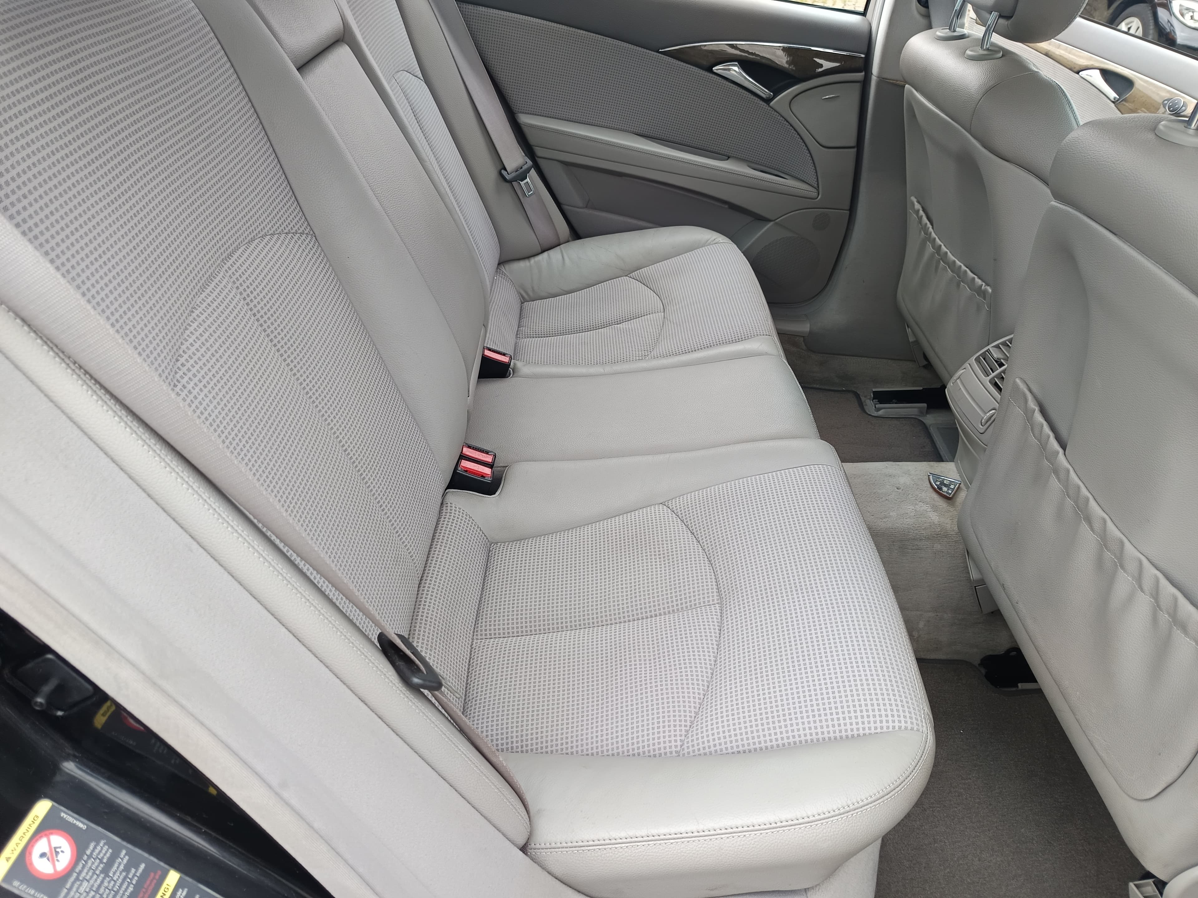 Mercedes-Benz E 220 · Ano 2004 — imagen 21