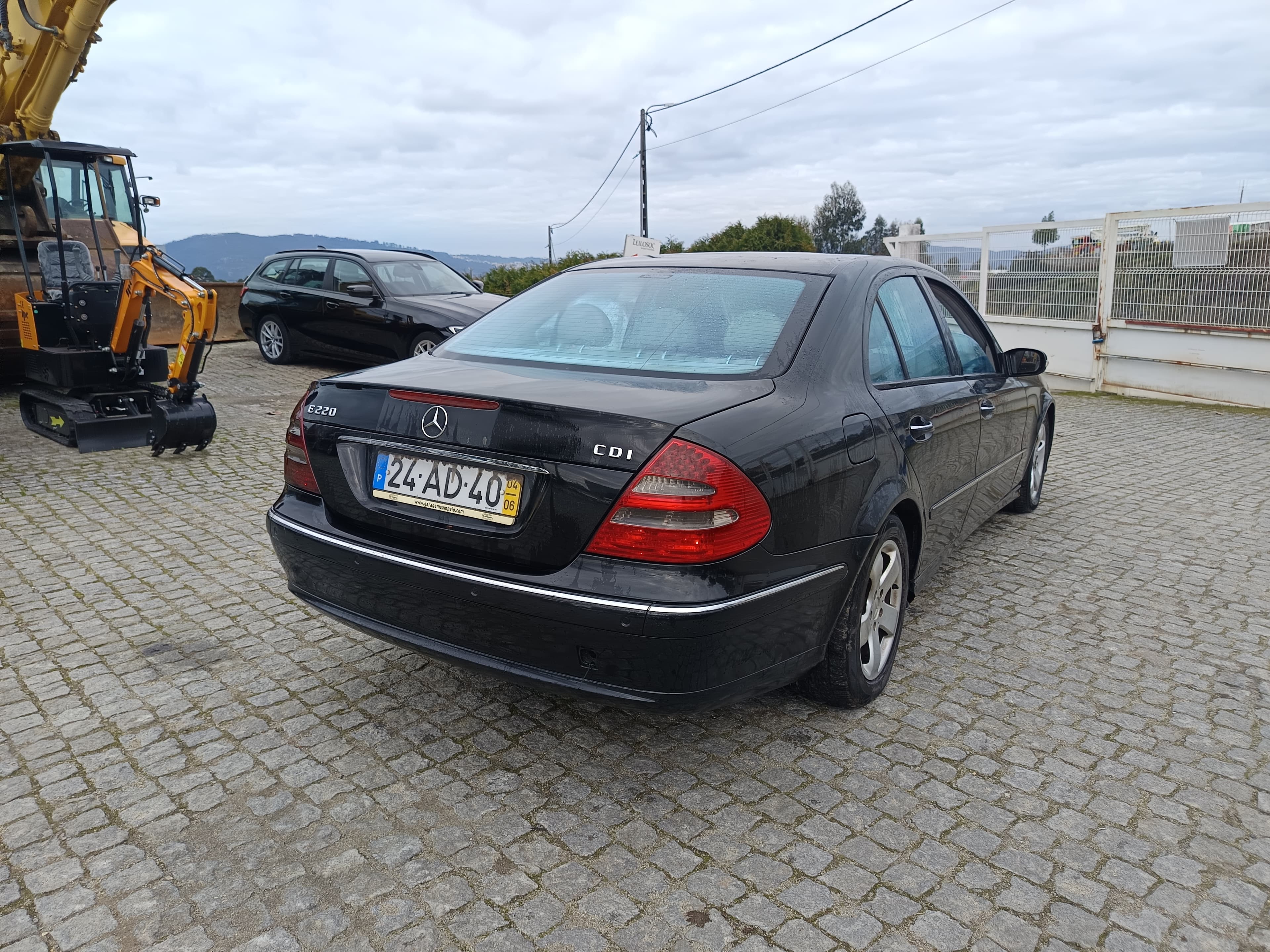 Mercedes-Benz E 220 · Ano 2004 — imagen 5