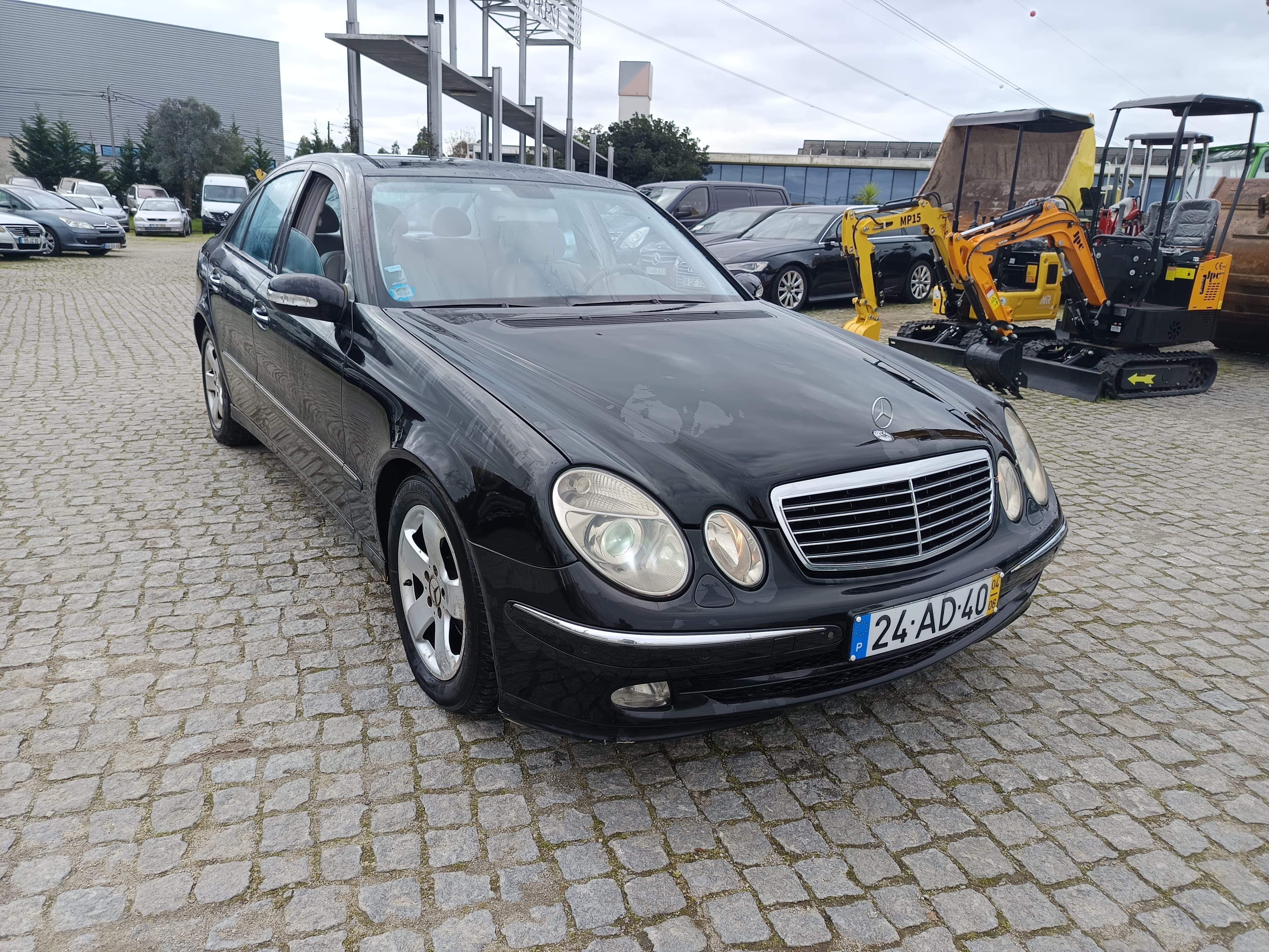 Mercedes-Benz E 220 · Ano 2004 — imagen 3