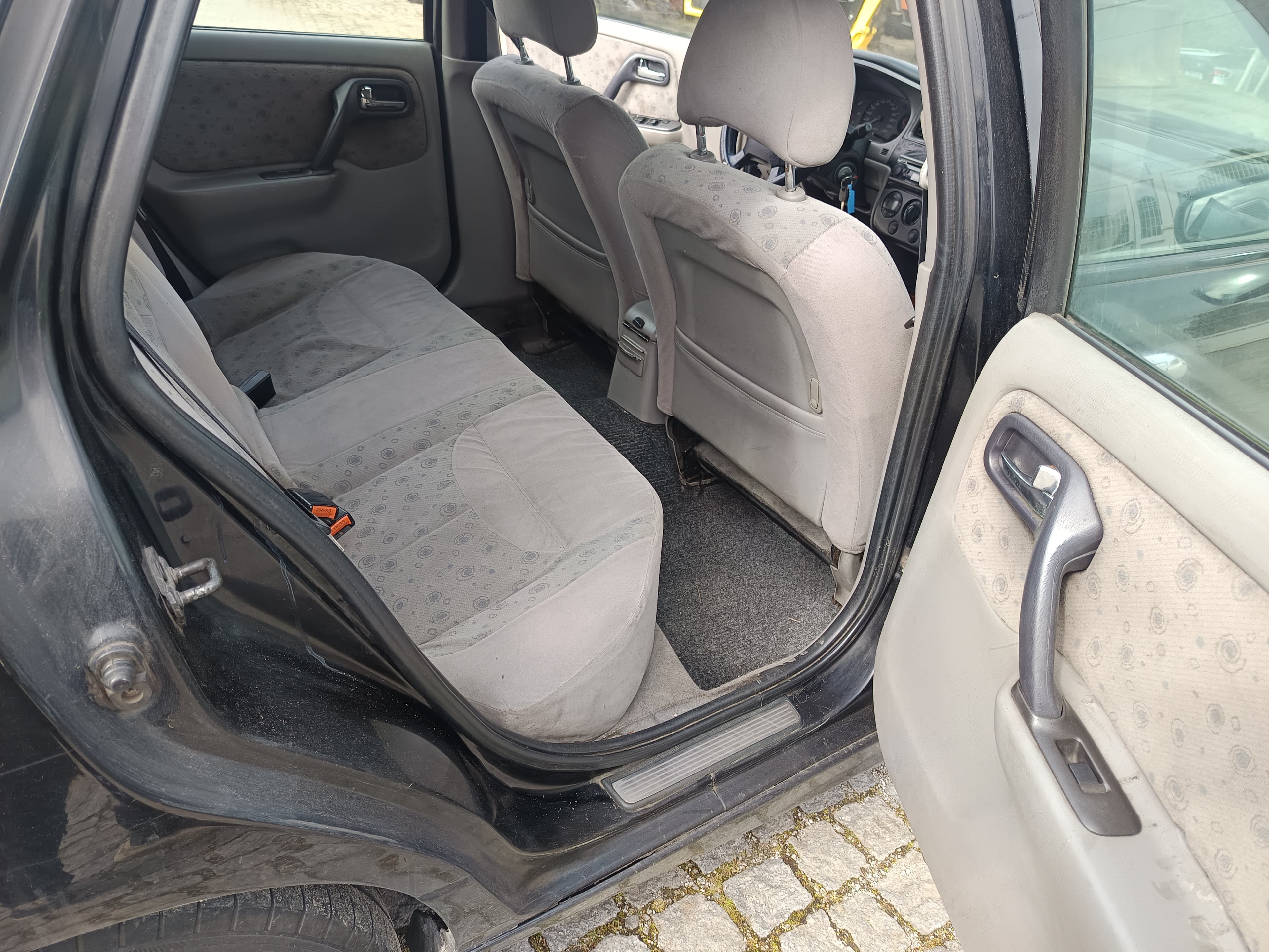 Nissan Primera · Ano 2000 — imagem 22
