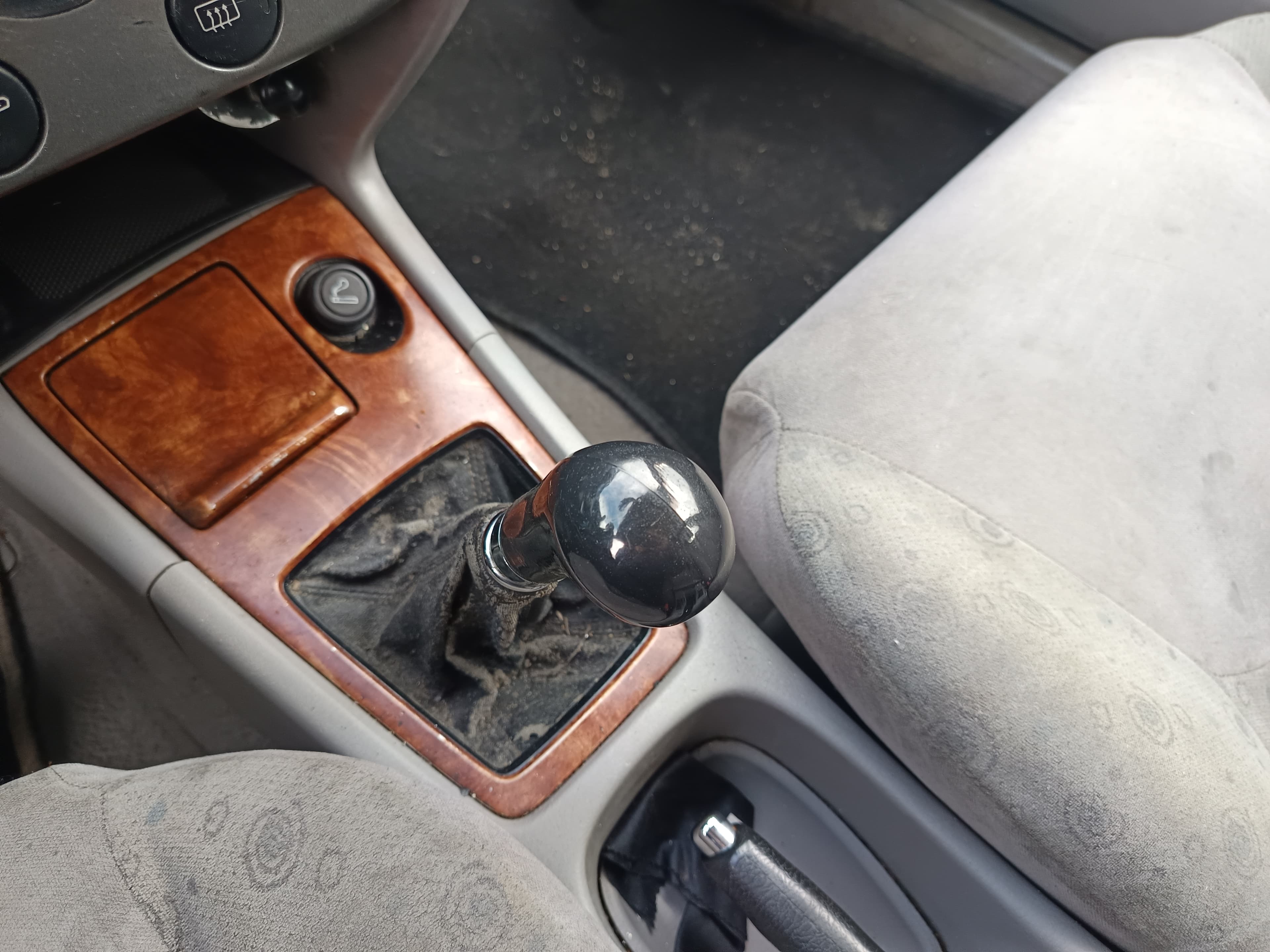 Nissan Primera · Ano 2000 — imagem 37