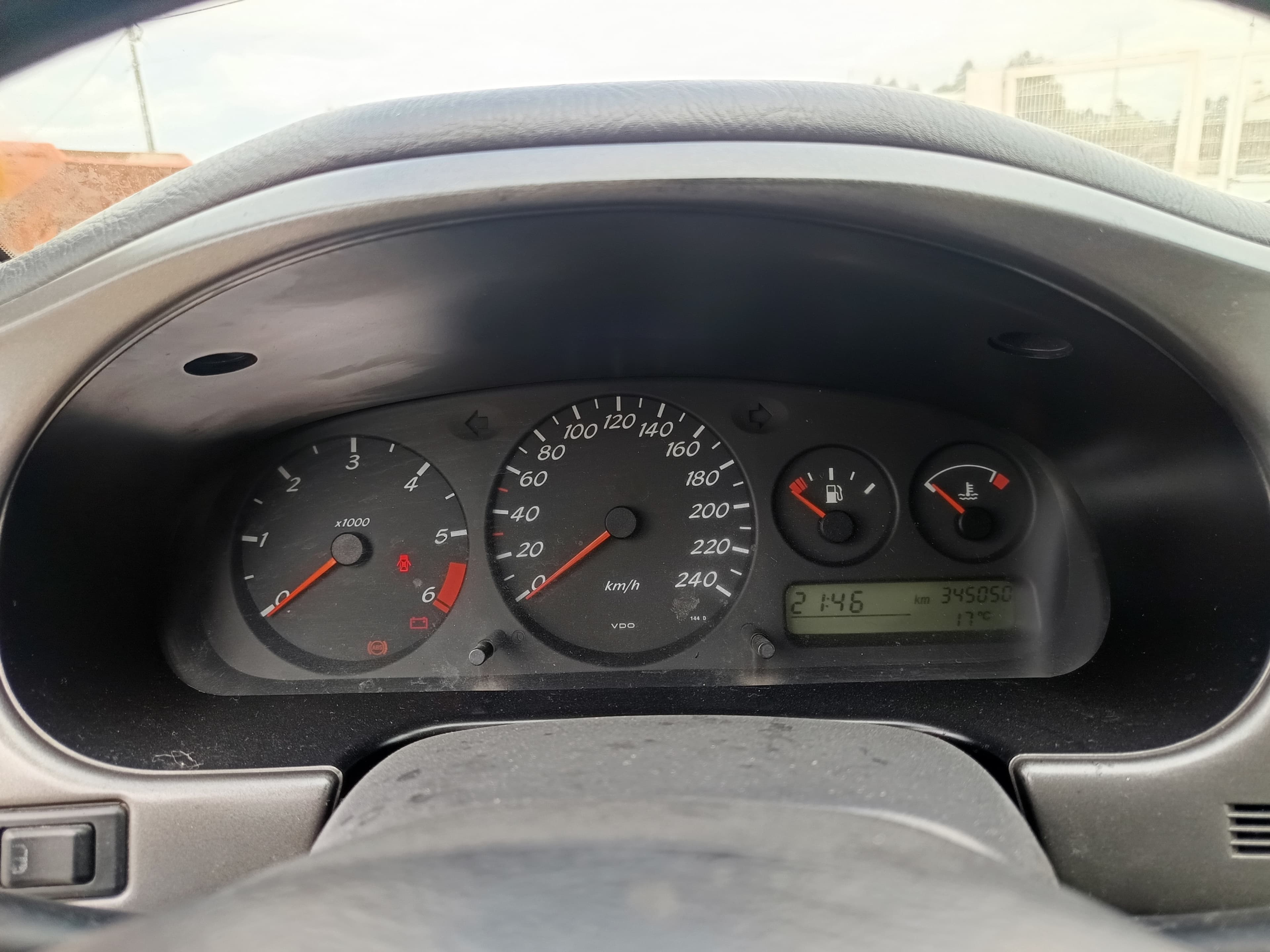 Nissan Primera · Ano 2000 — imagem 38