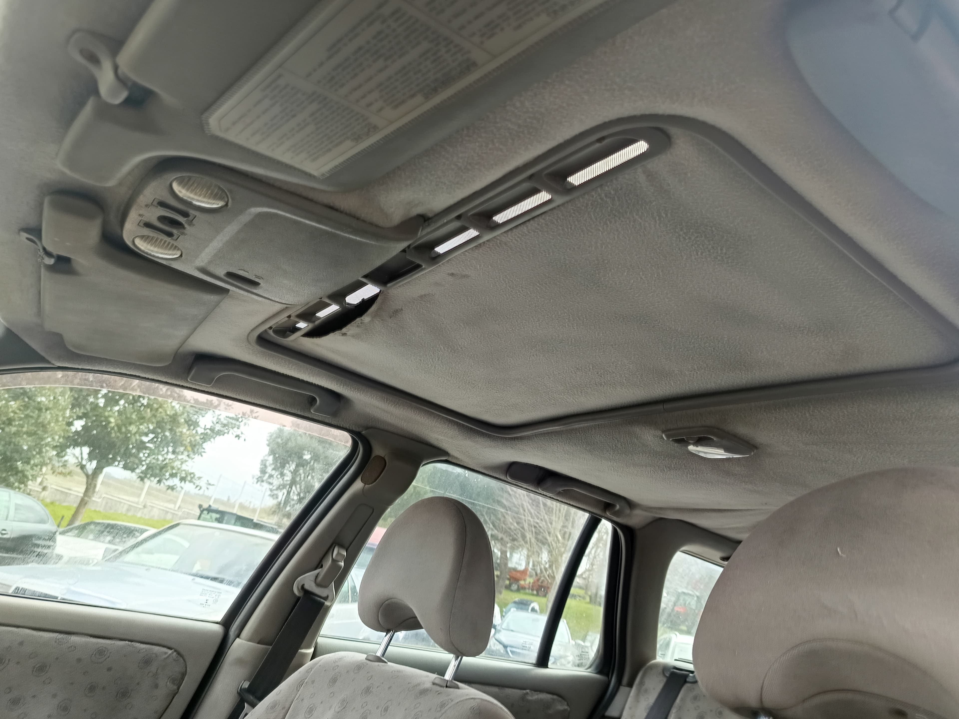Nissan Primera · Ano 2000 — imagem 34