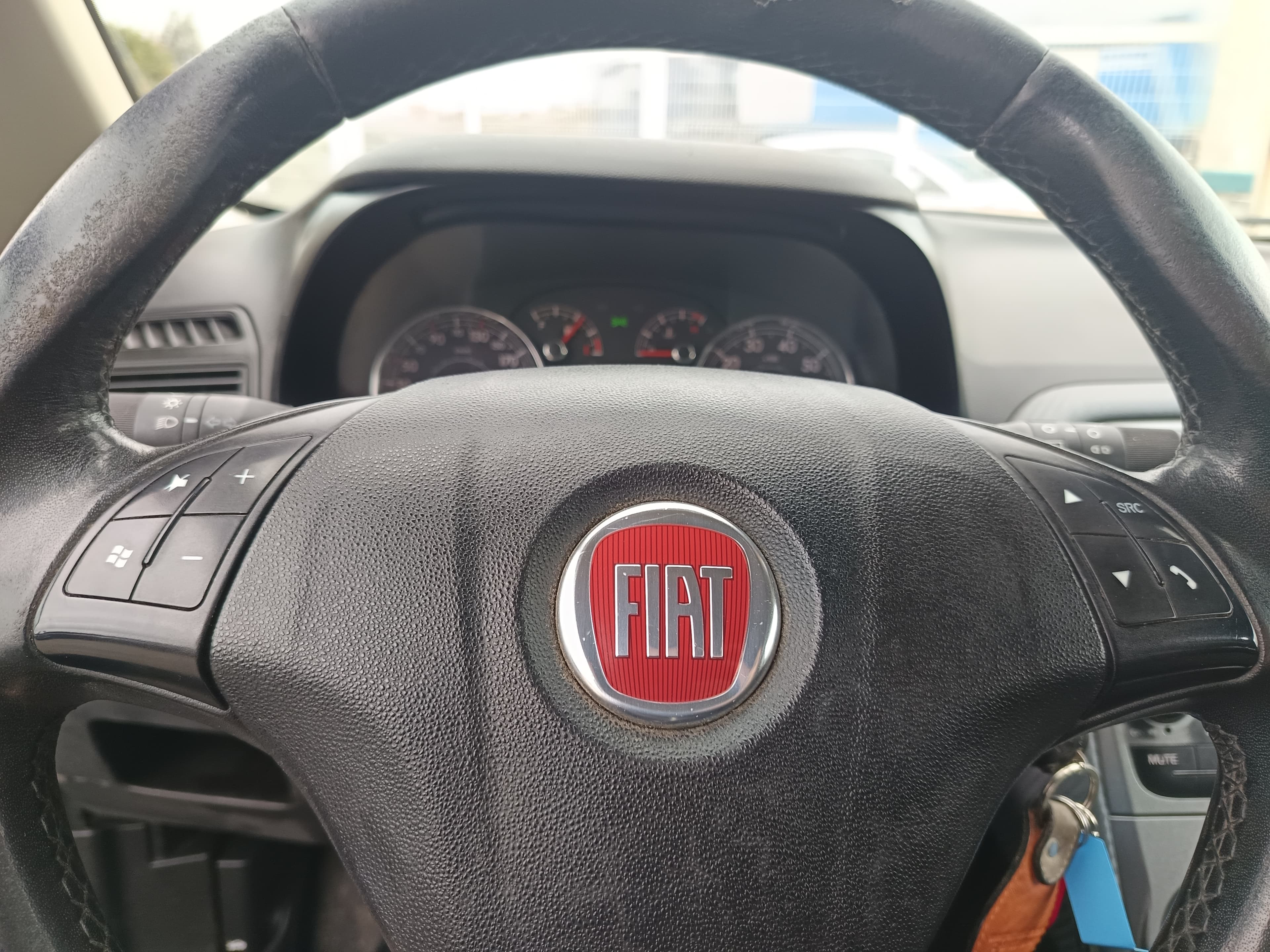 Fiat Punto · Ano 2009 — imagem 30