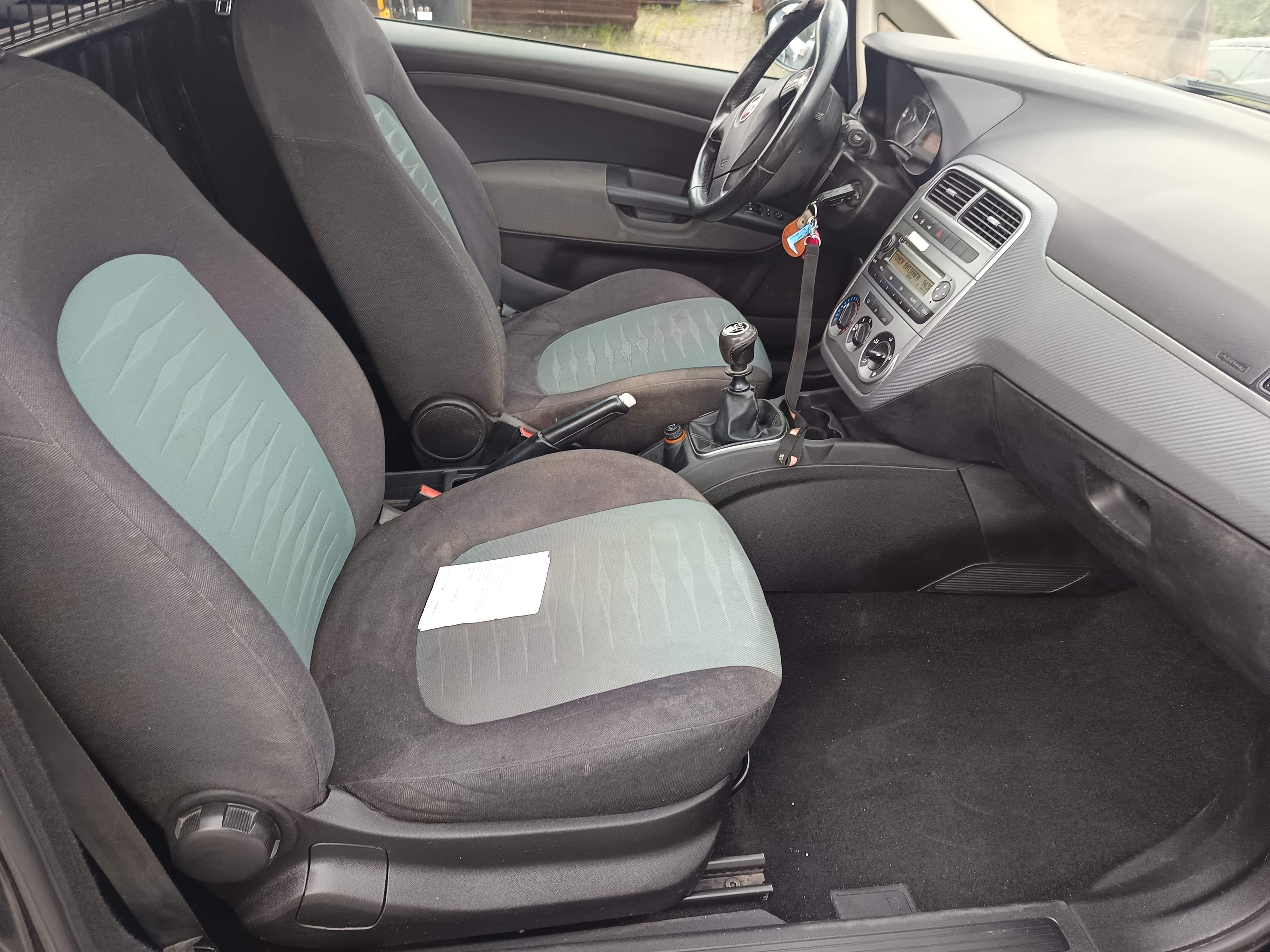 Fiat Punto · Ano 2009 — imagem 21