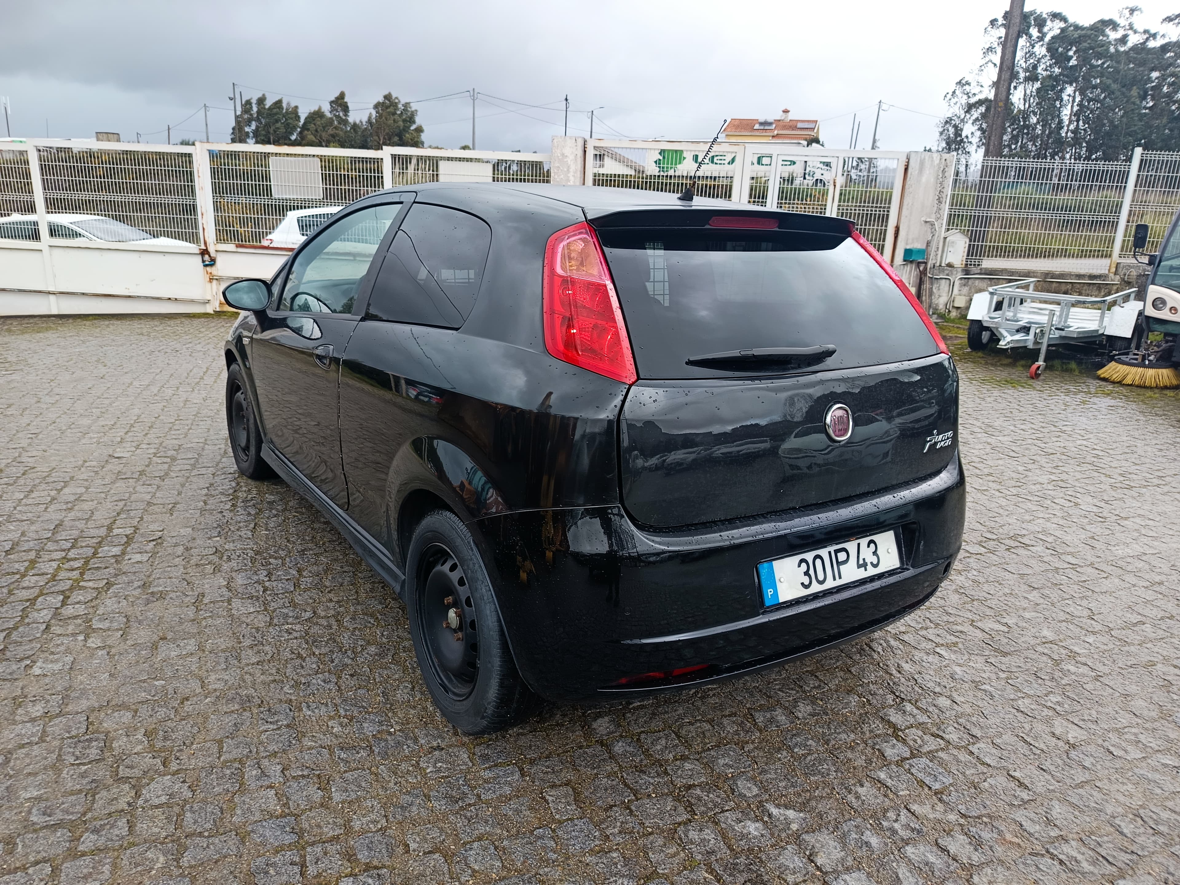 Fiat Punto · Ano 2009 — imagem 6