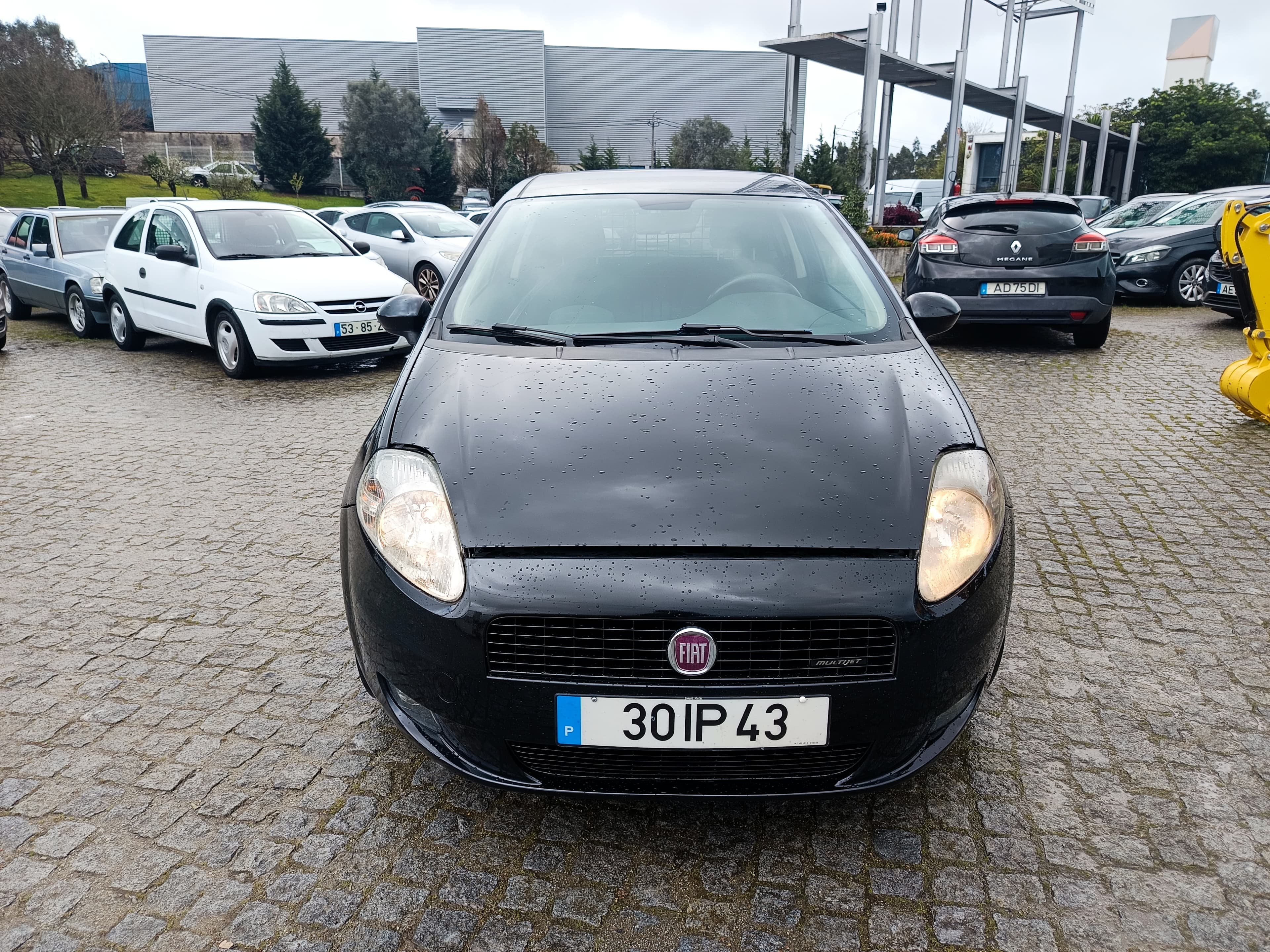 Fiat Punto · Ano 2009 — imagem 2