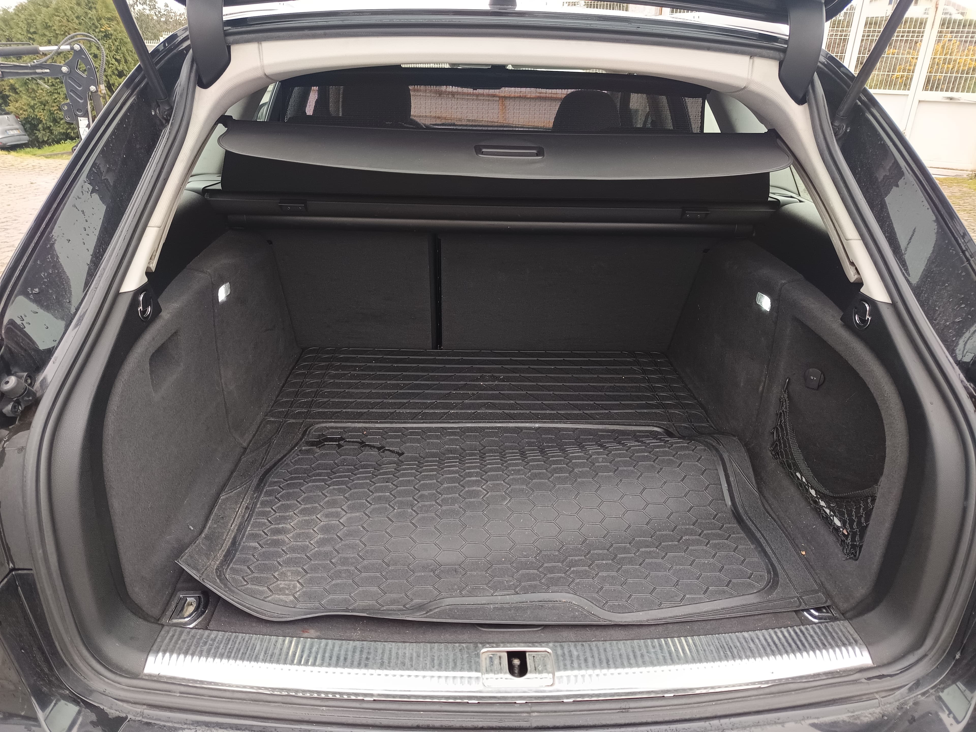 Audi A4 · Ano 2009 — imagem 24