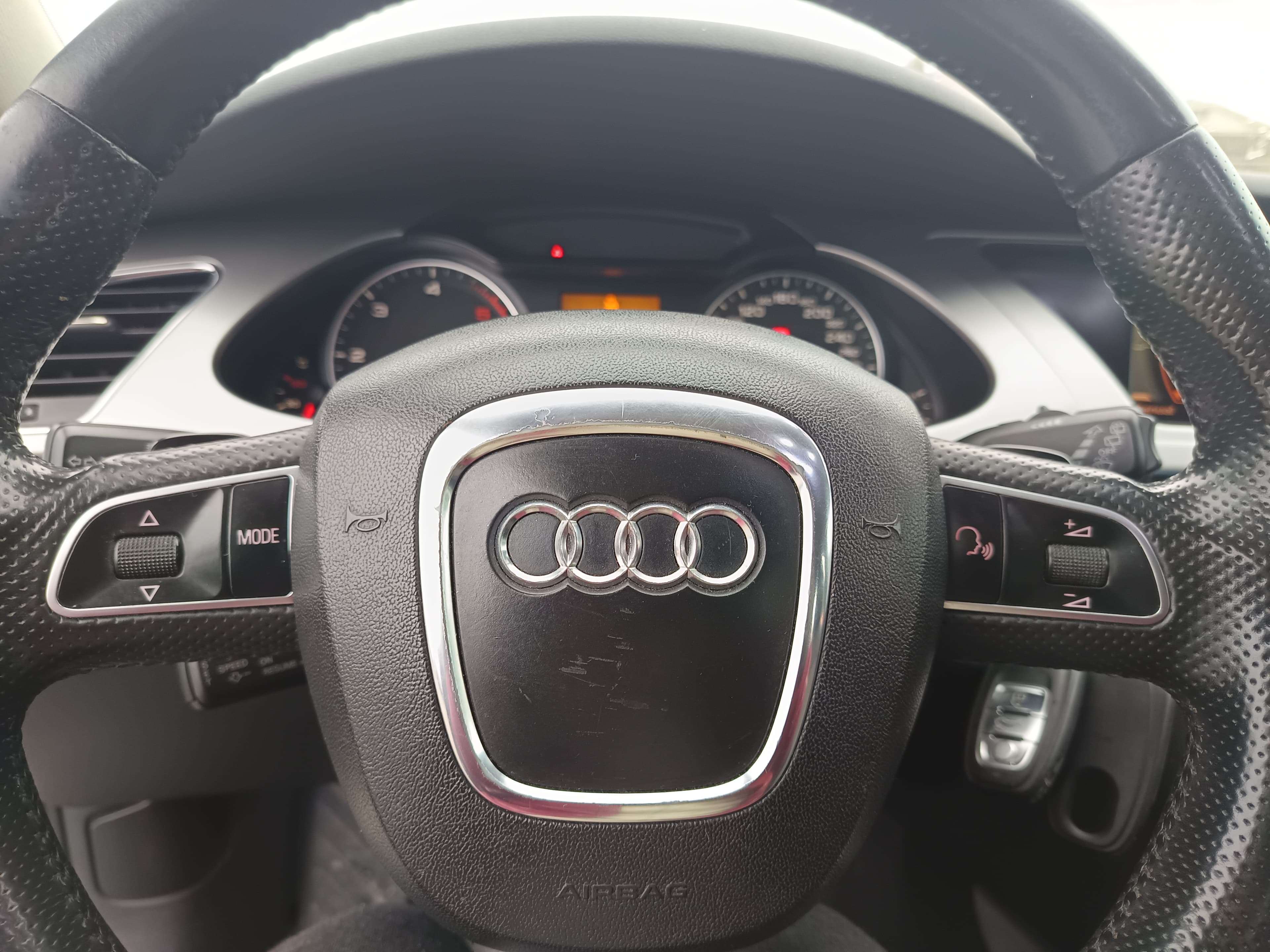 Audi A4 · Ano 2009 — imagem 43