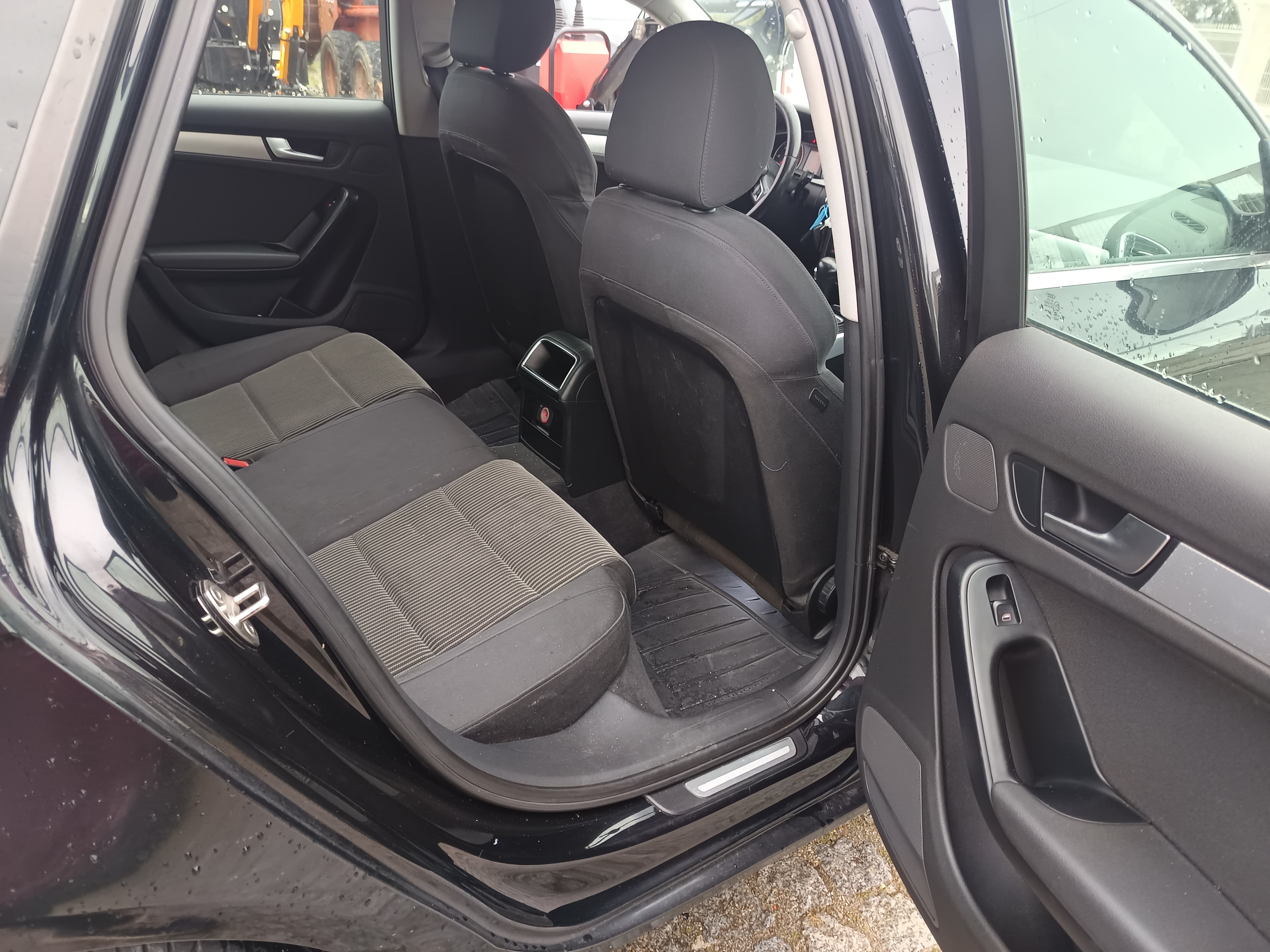 Audi A4 · Ano 2009 — imagem 25