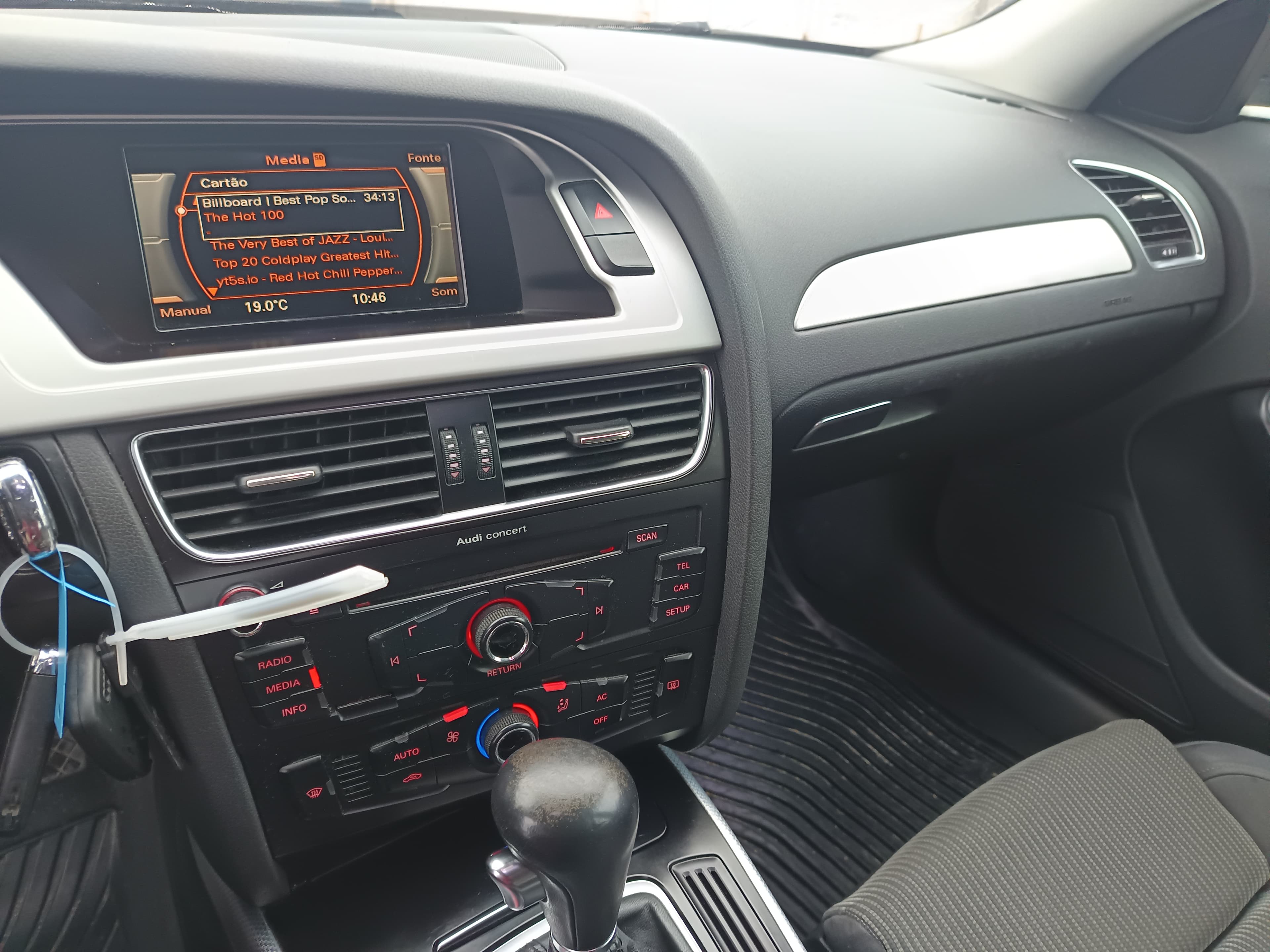 Audi A4 · Ano 2009 — imagem 40