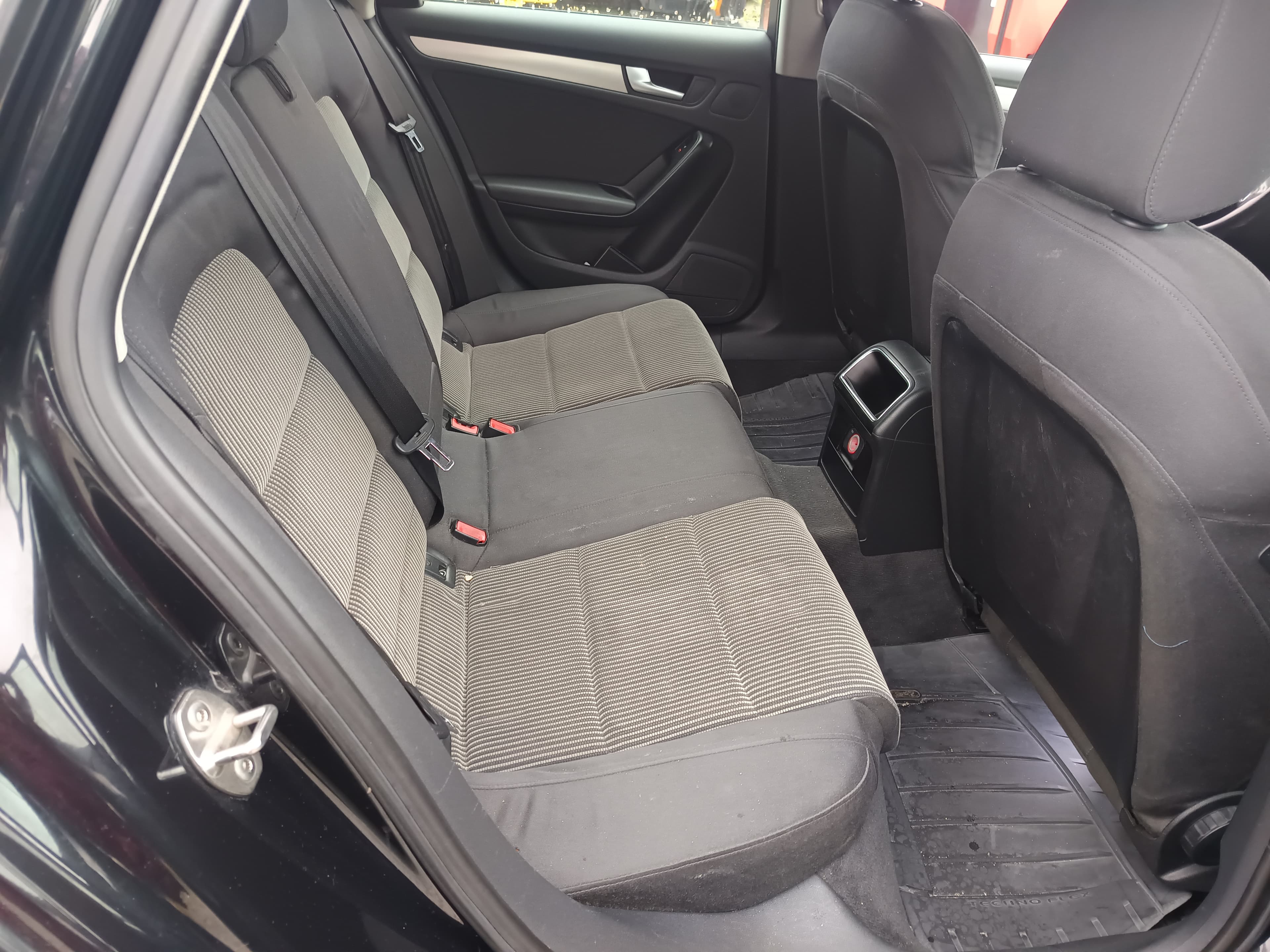 Audi A4 · Ano 2009 — imagem 27