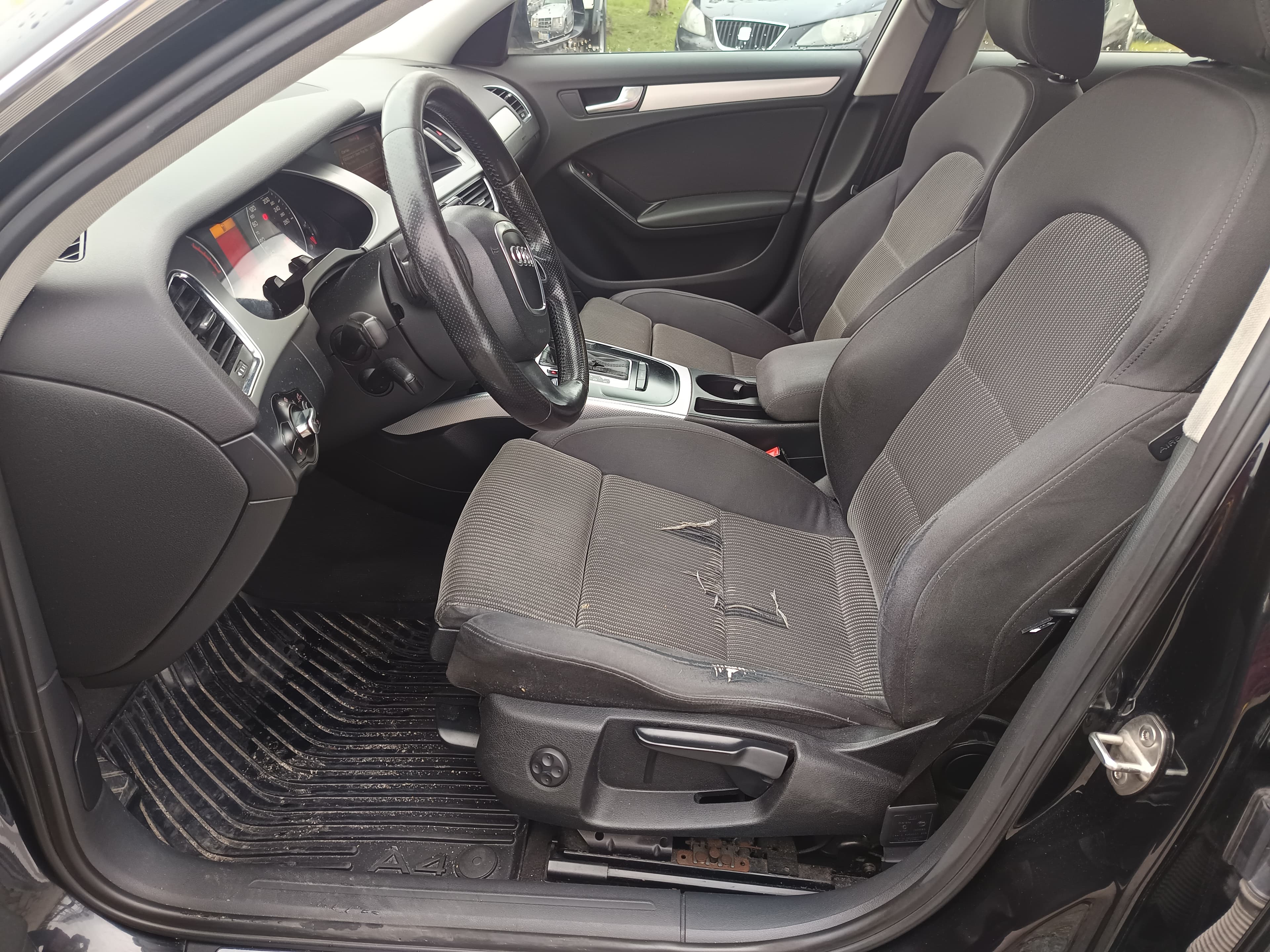 Audi A4 · Ano 2009 — imagem 36