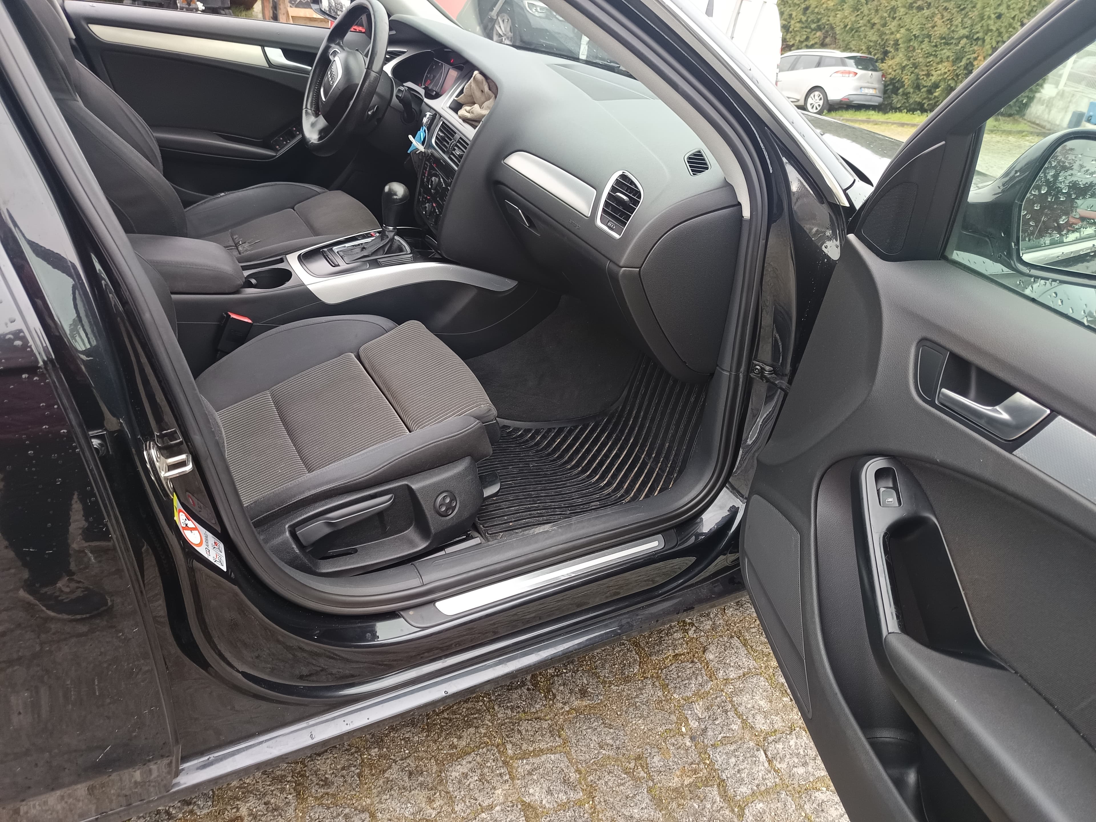 Audi A4 · Ano 2009 — imagem 28