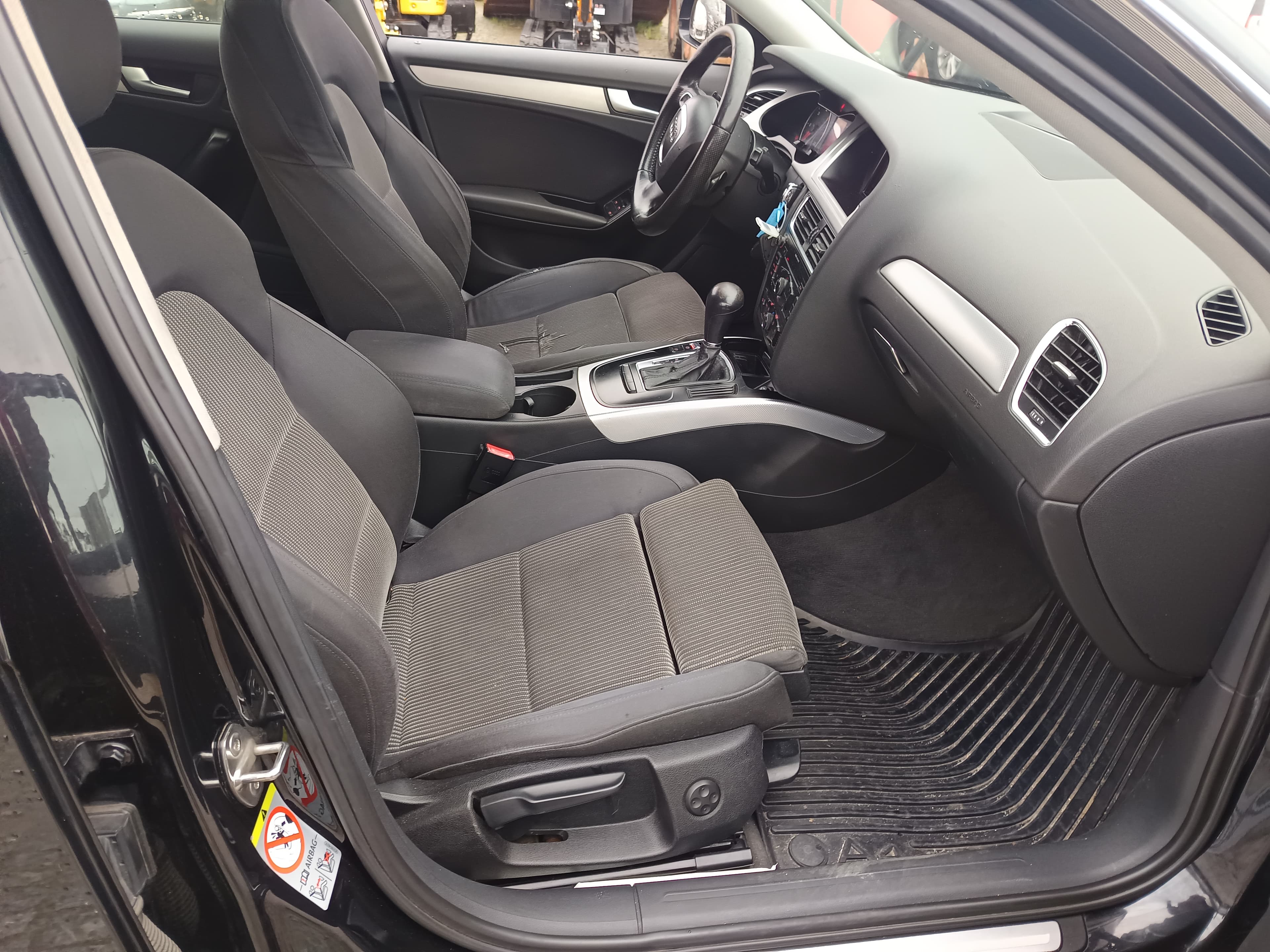 Audi A4 · Ano 2009 — imagem 30