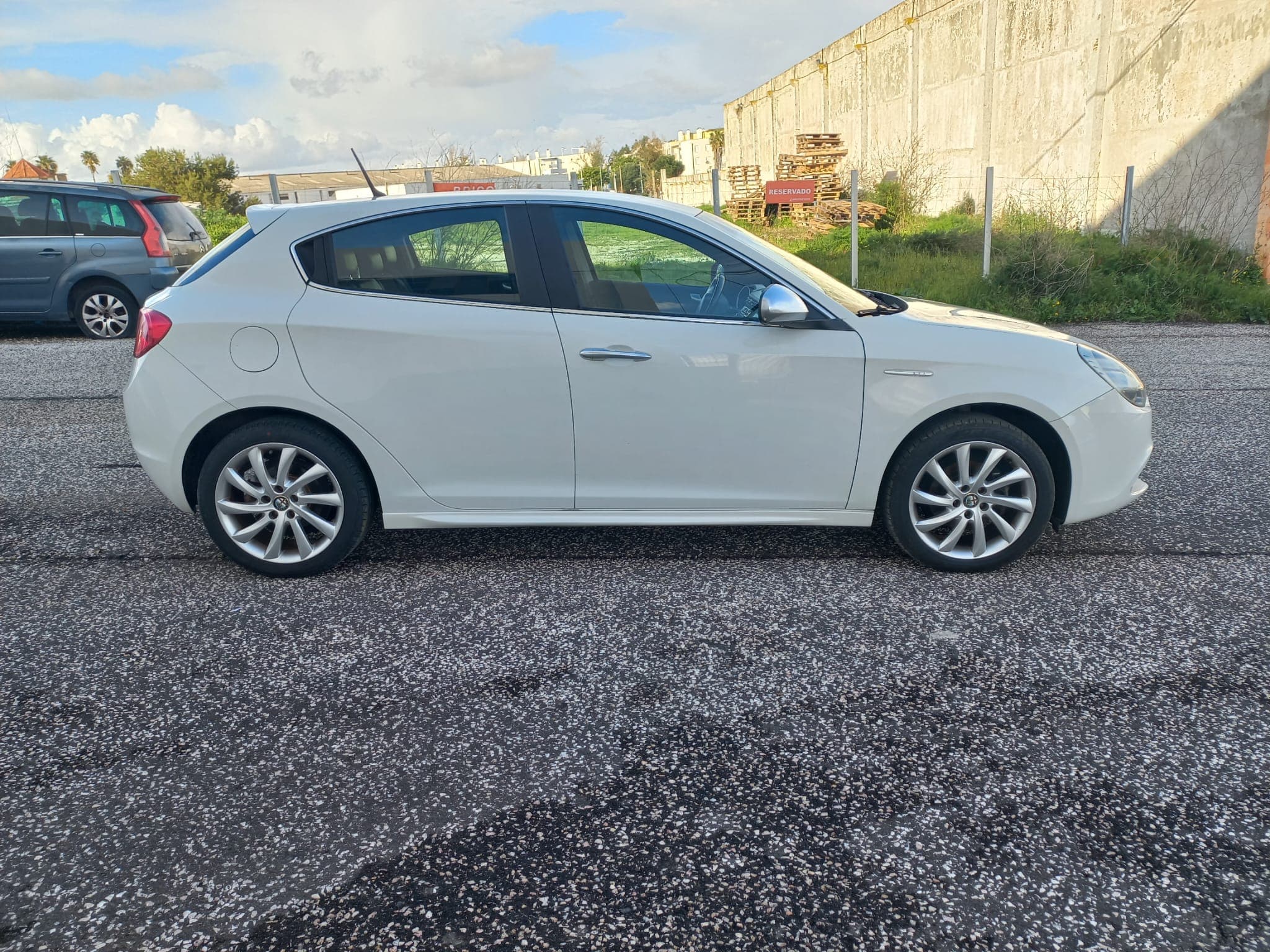Alfa Romeo Giulietta · Ano 2010 — imagem 7