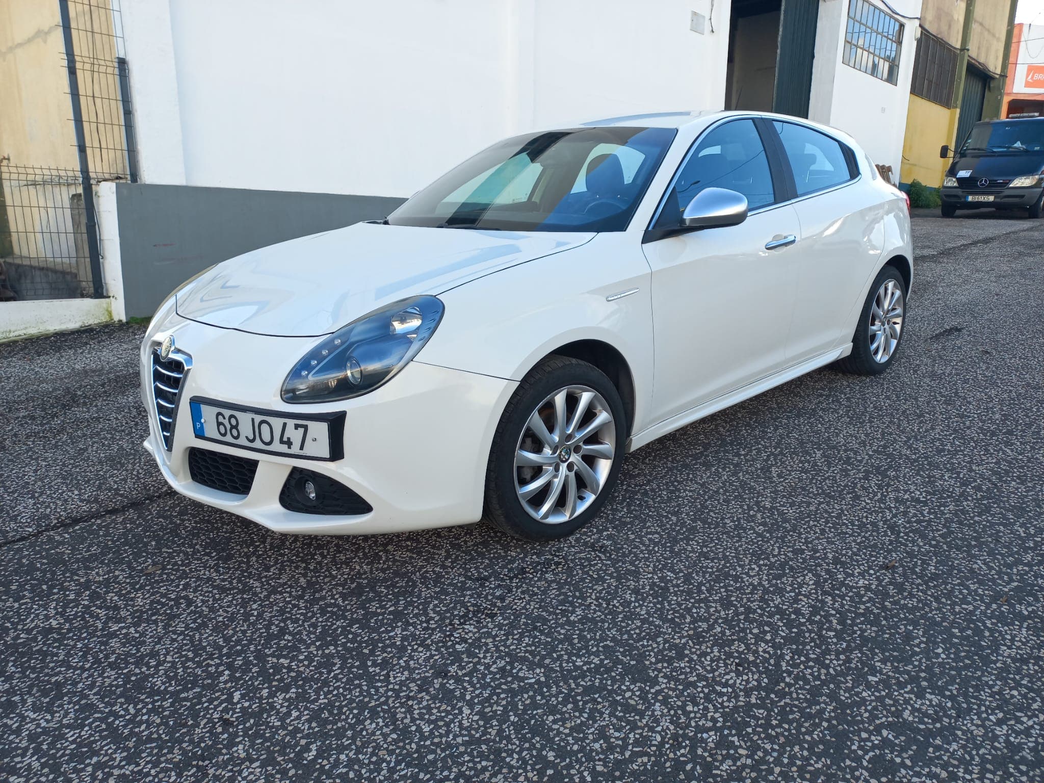 Alfa Romeo Giulietta · Ano 2010 — imagem 2