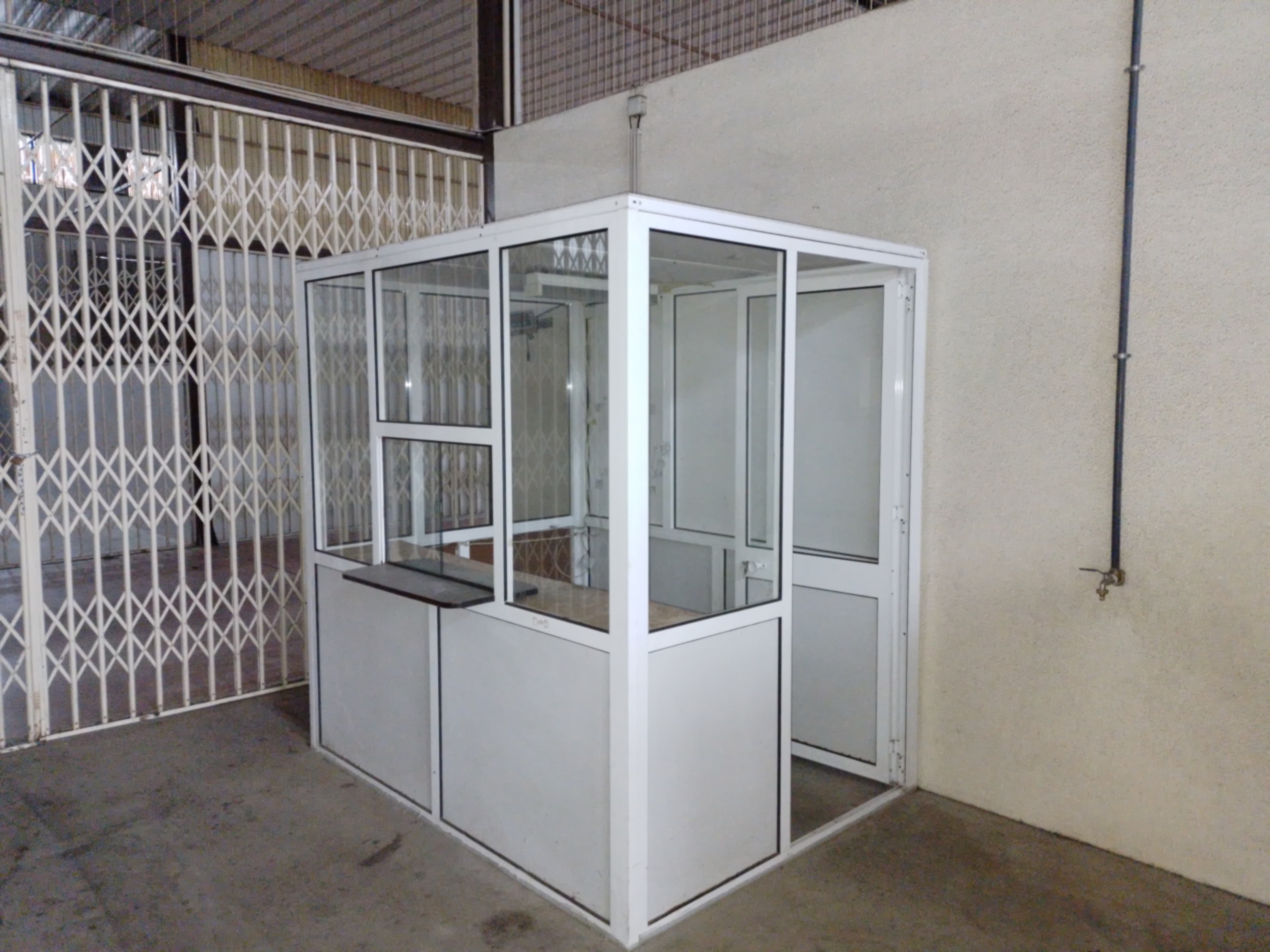 Loja · Vilarinho das Cambas, Vila Nova de Famalicão — image 7