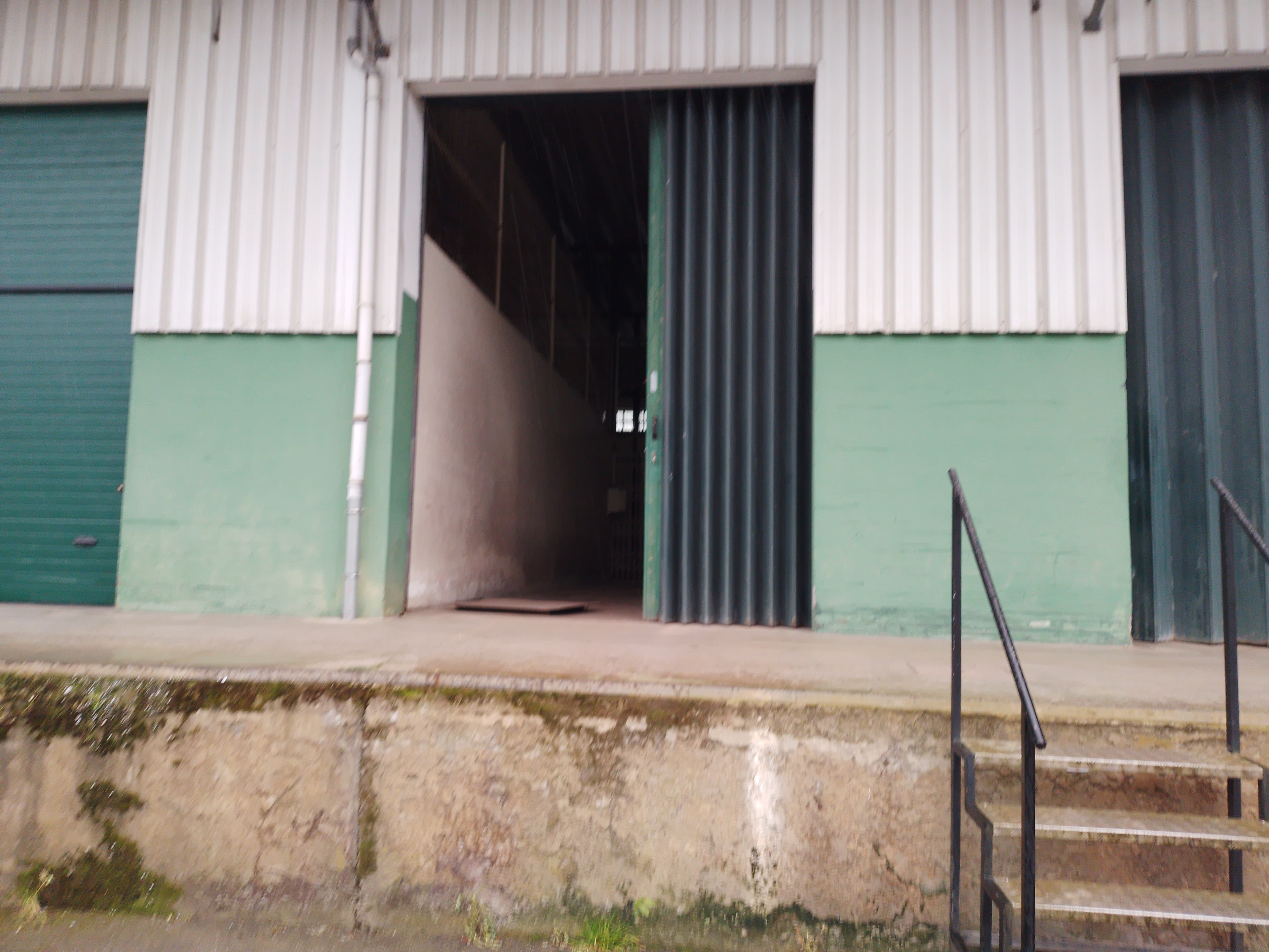 Loja · Vilarinho das Cambas, Vila Nova de Famalicão — image 3