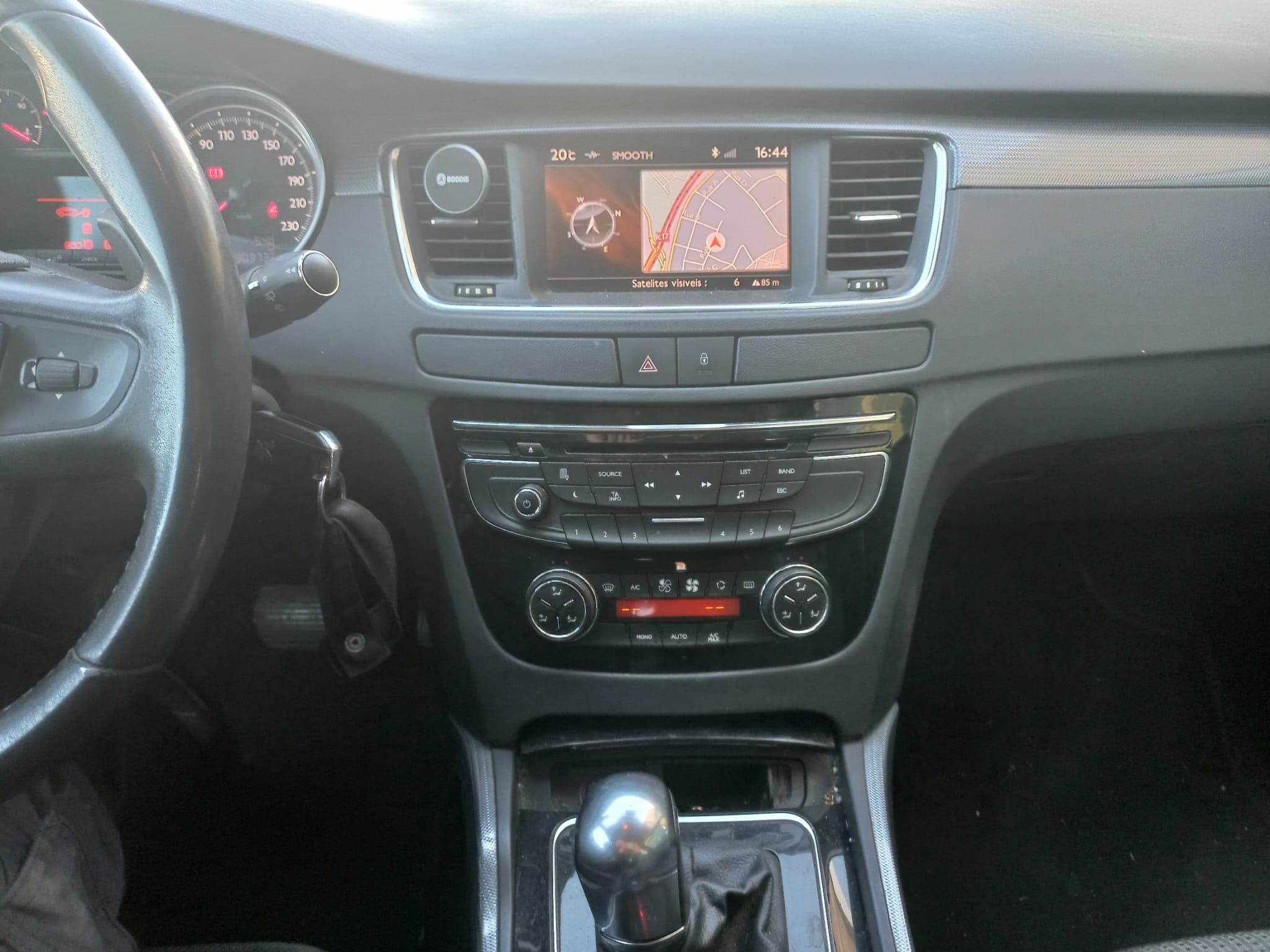 Peugeot 508 · Ano 2011 — image 12