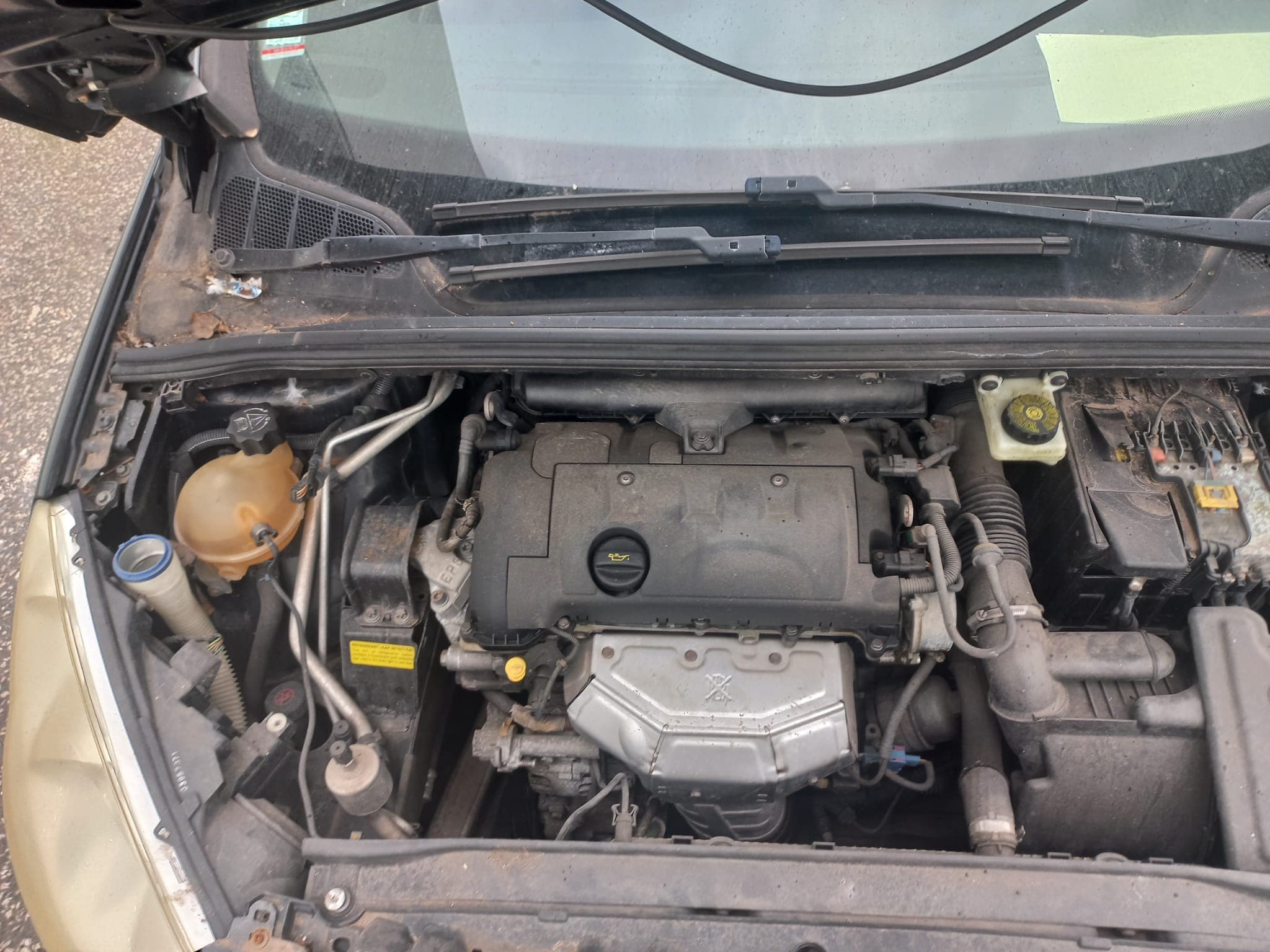 Peugeot 308 SW · Ano 2008 — image 13