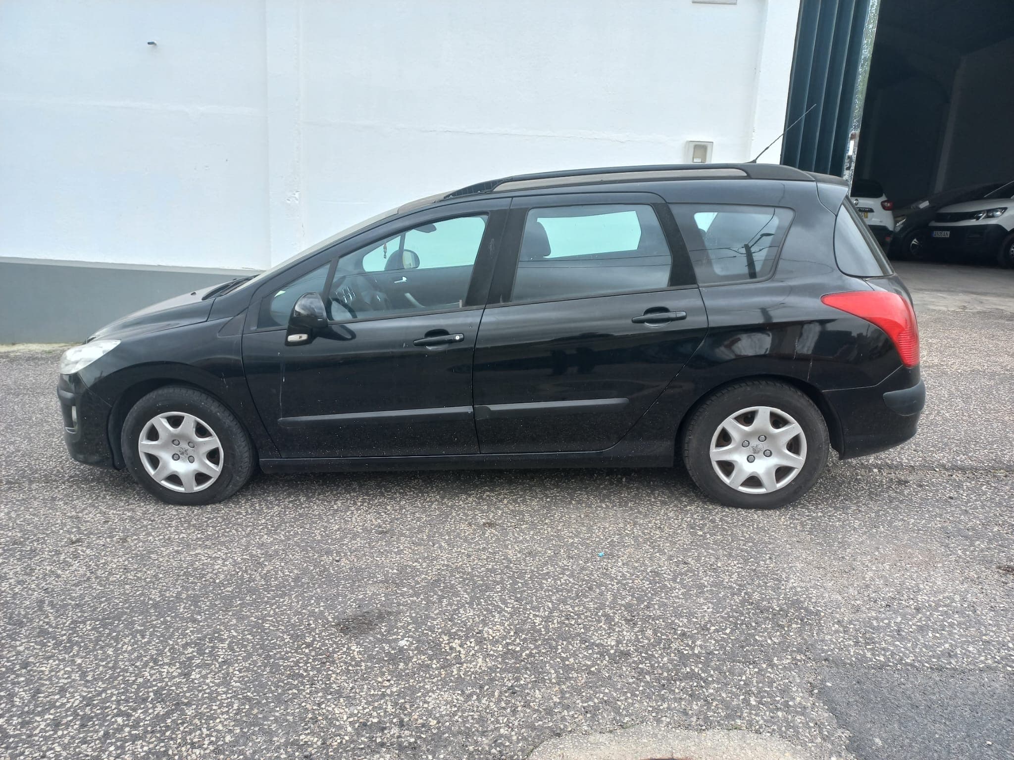 Peugeot 308 SW · Ano 2008 — image 8