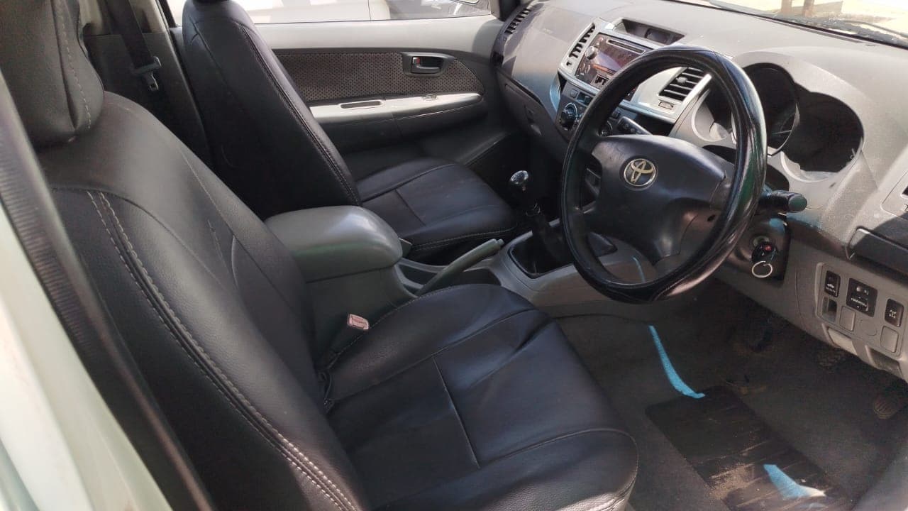 Toyota Hilux — imagem 5