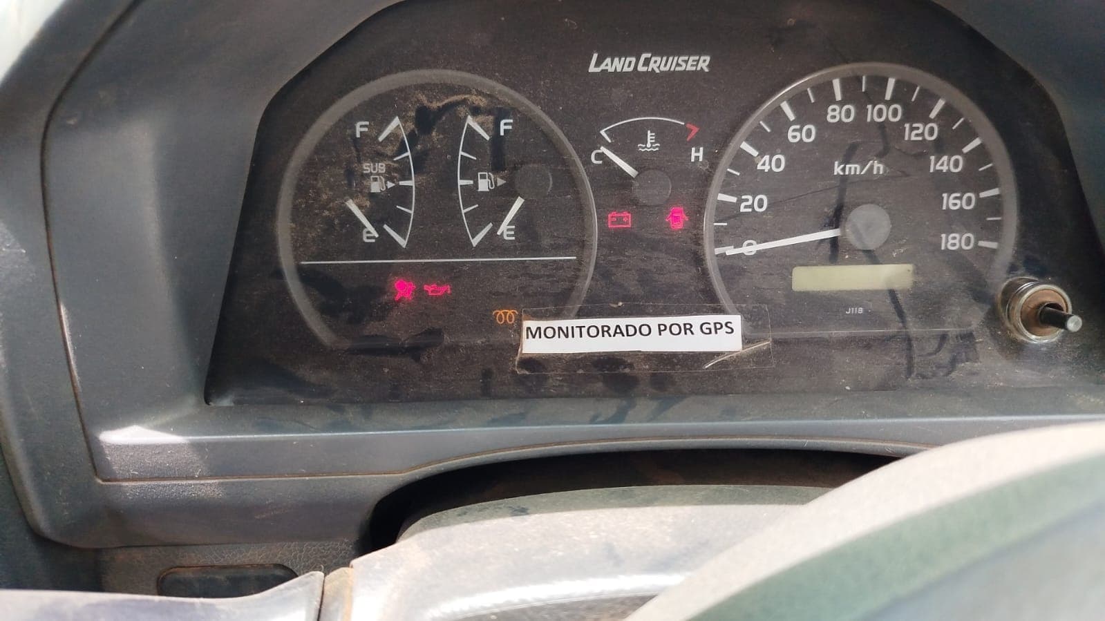 Toyota Land Cruiser — image 8