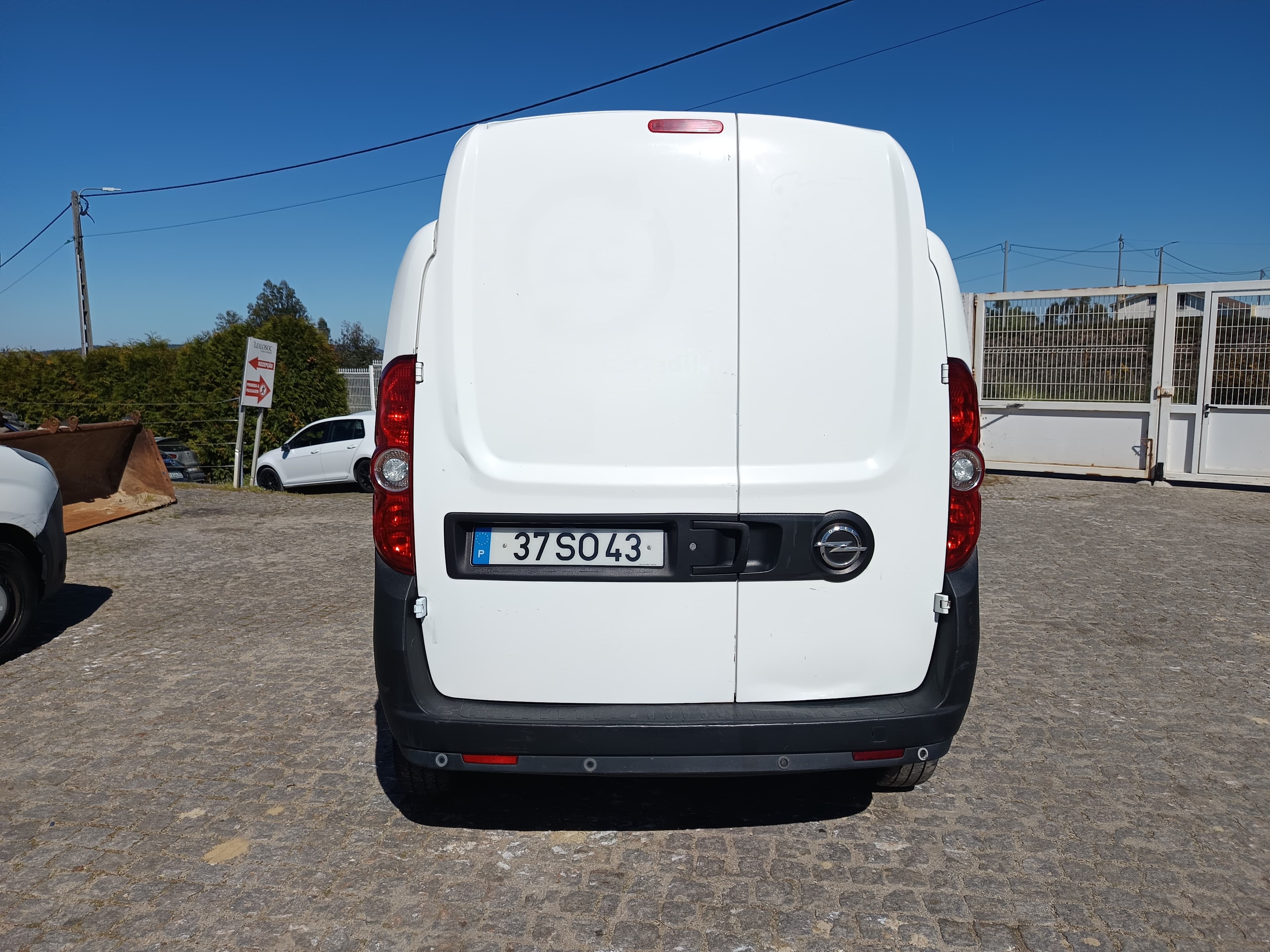 Opel Combo · Ano 2017 — imagem 5