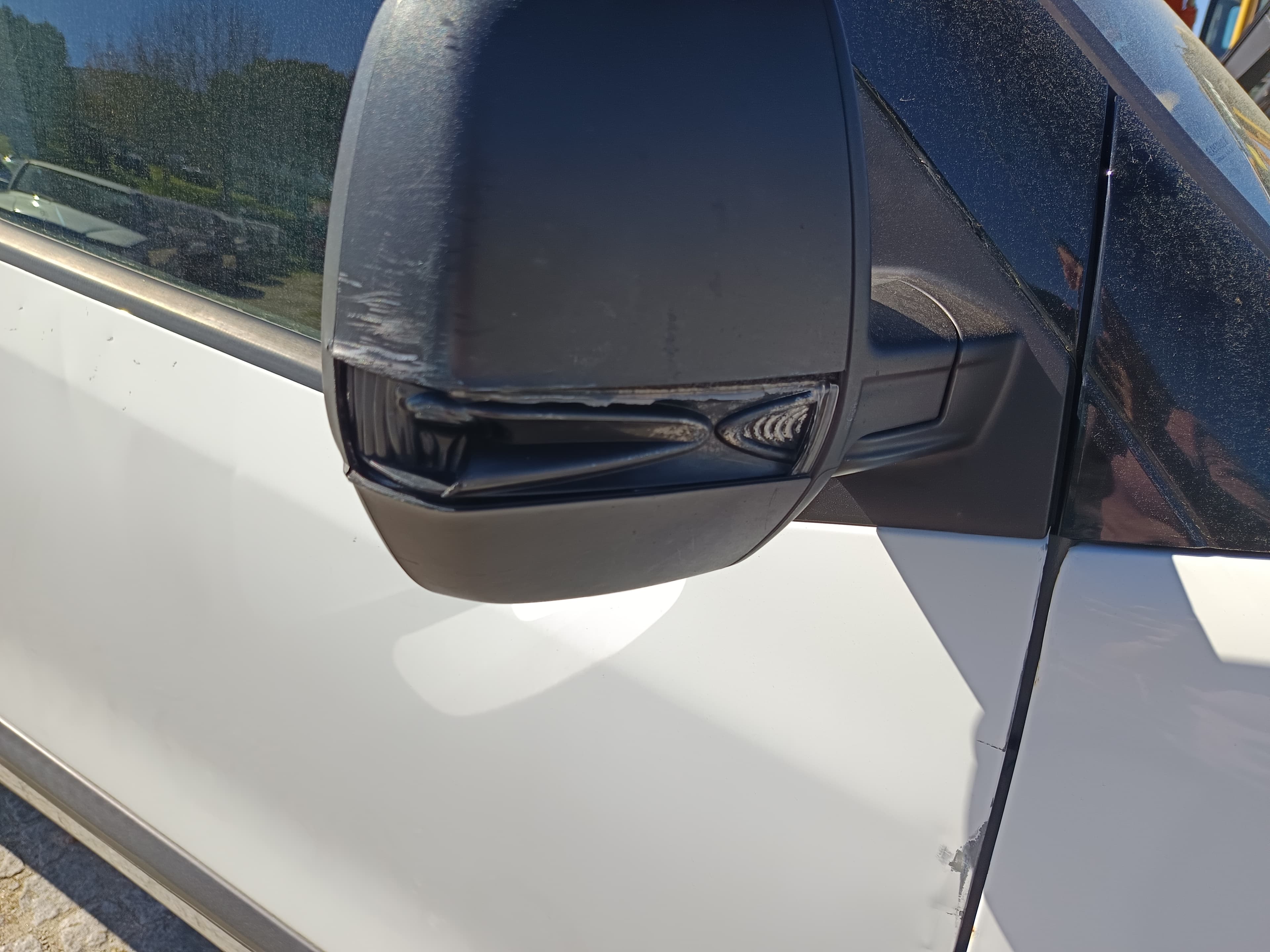 Opel Combo · Ano 2017 — imagem 8