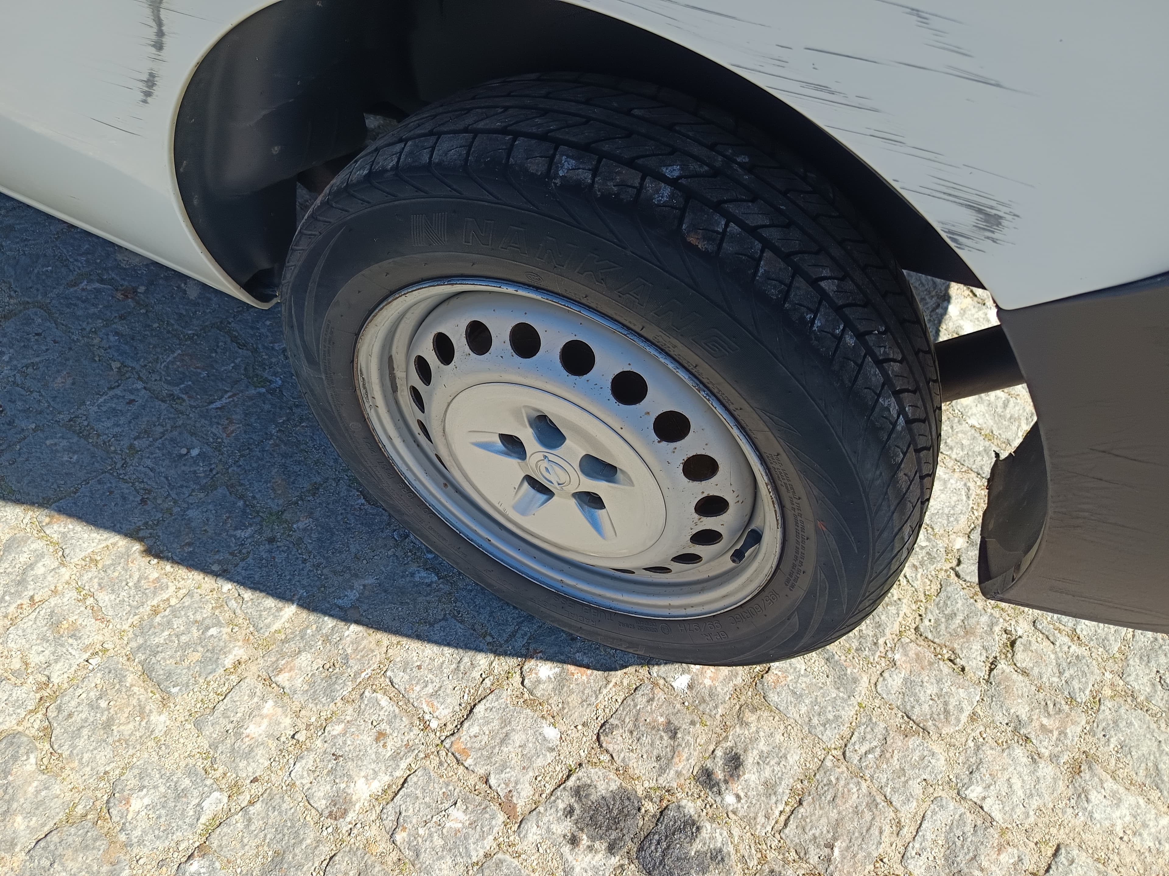 Opel Combo · Ano 2016 — image 14