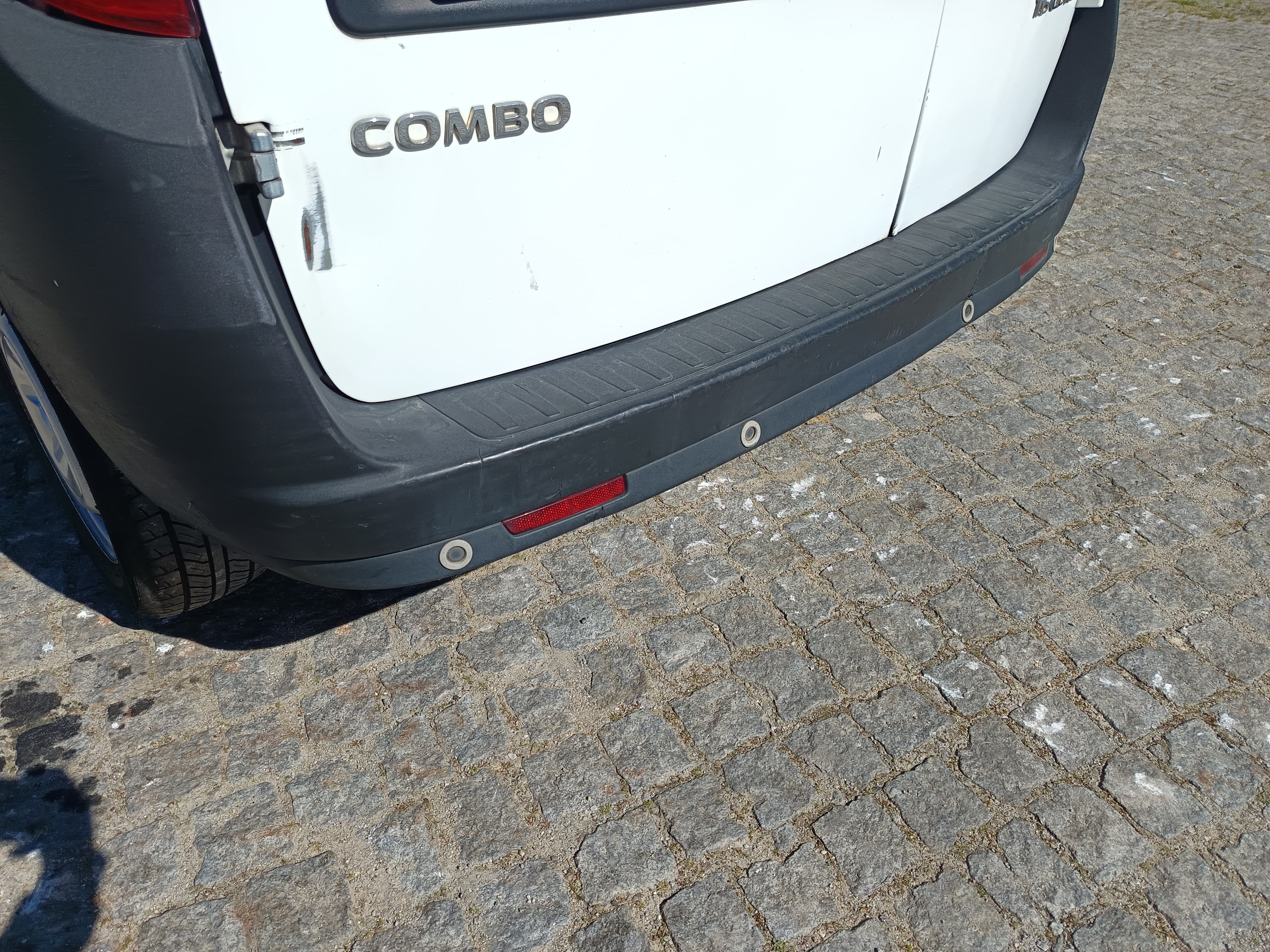 Opel Combo · Ano 2016 — image 13