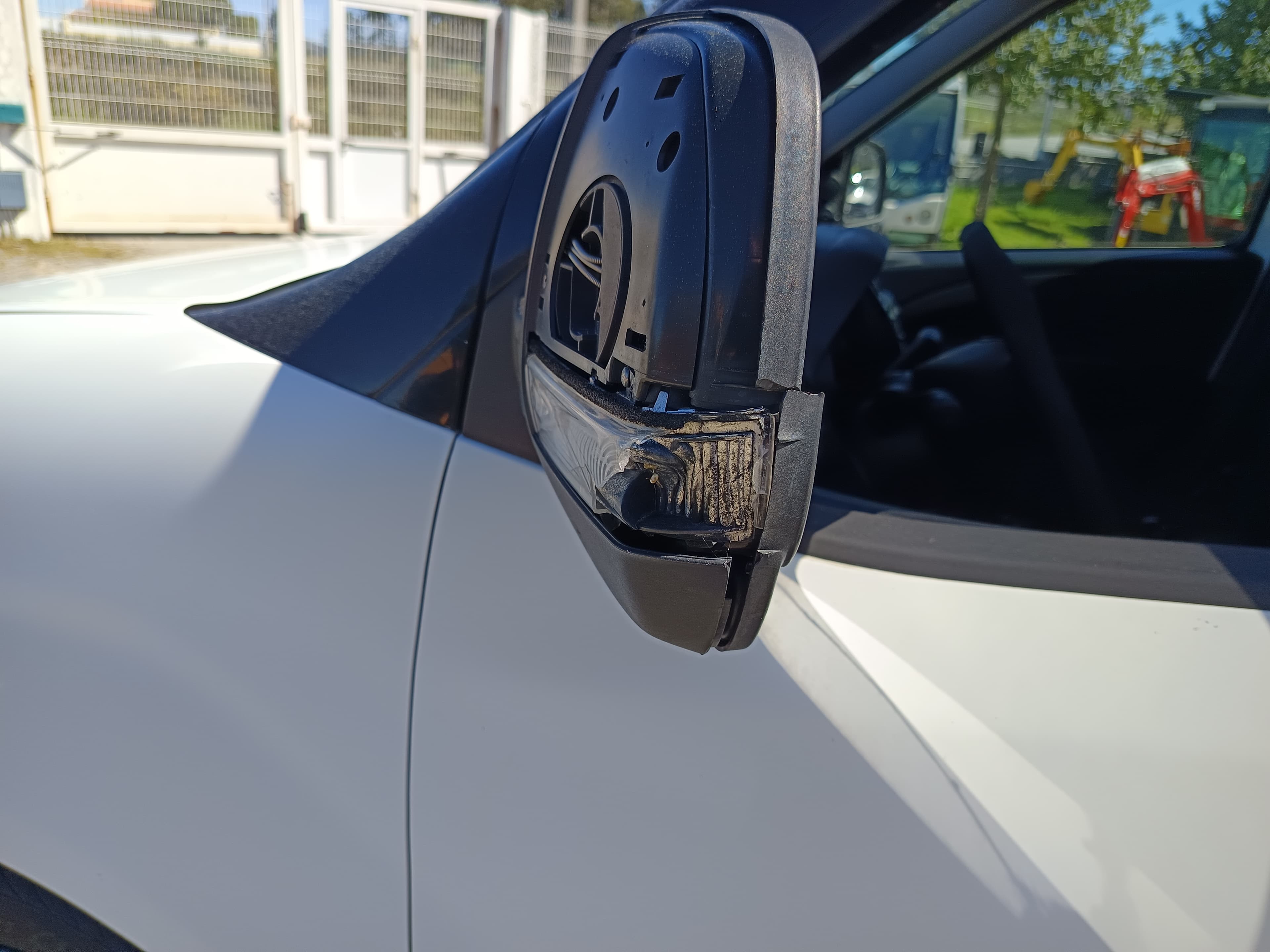Opel Combo · Ano 2016 — image 17