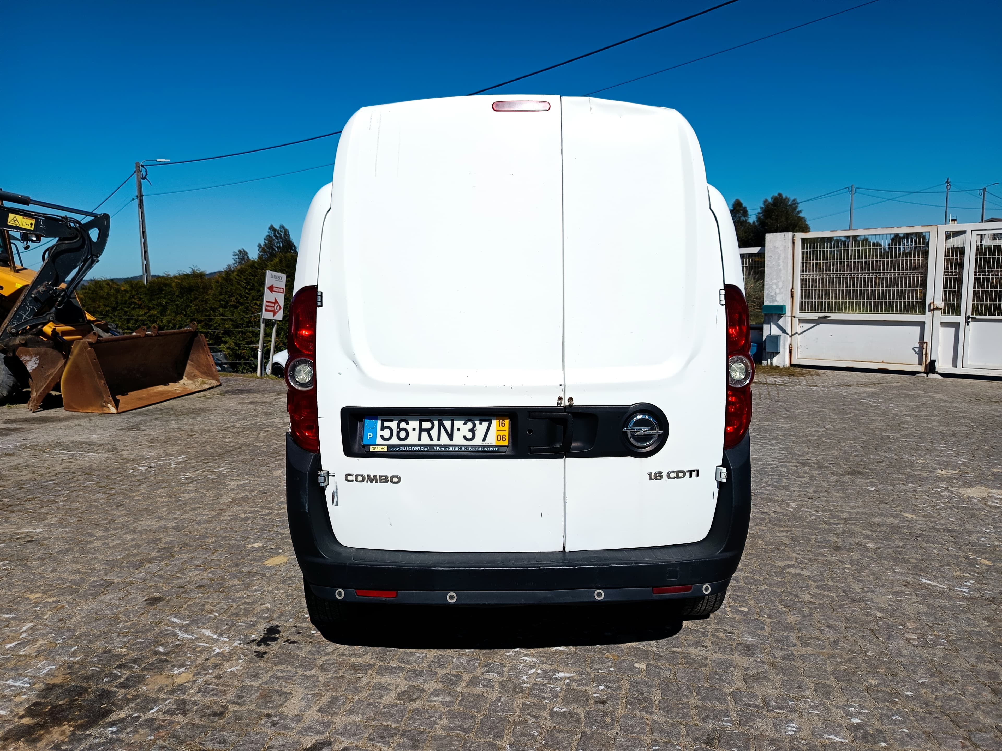 Opel Combo · Ano 2016 — image 5